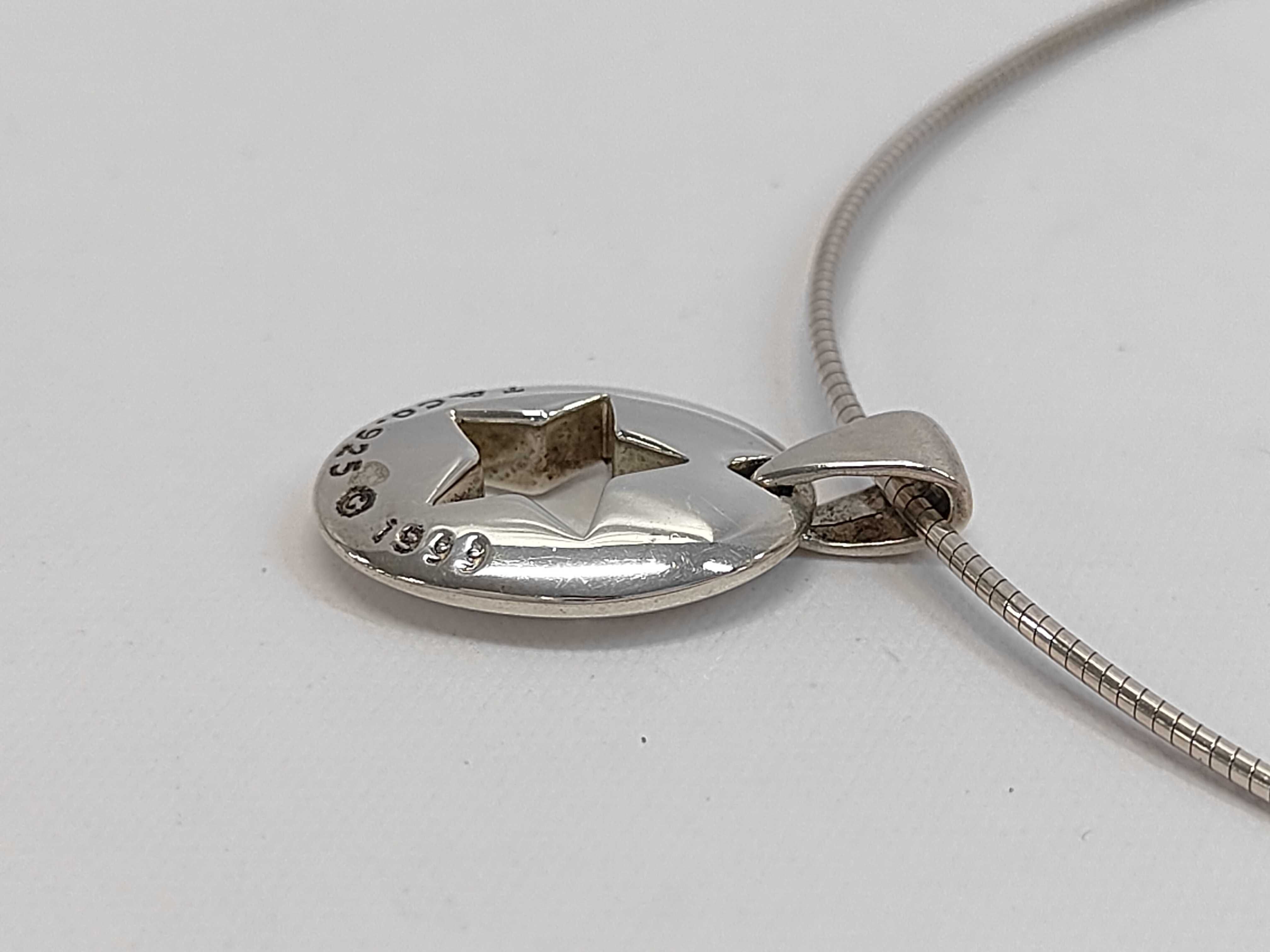 Tiffany & Co. 1999 Sterling Silver Stencil Star Pendant Necklace