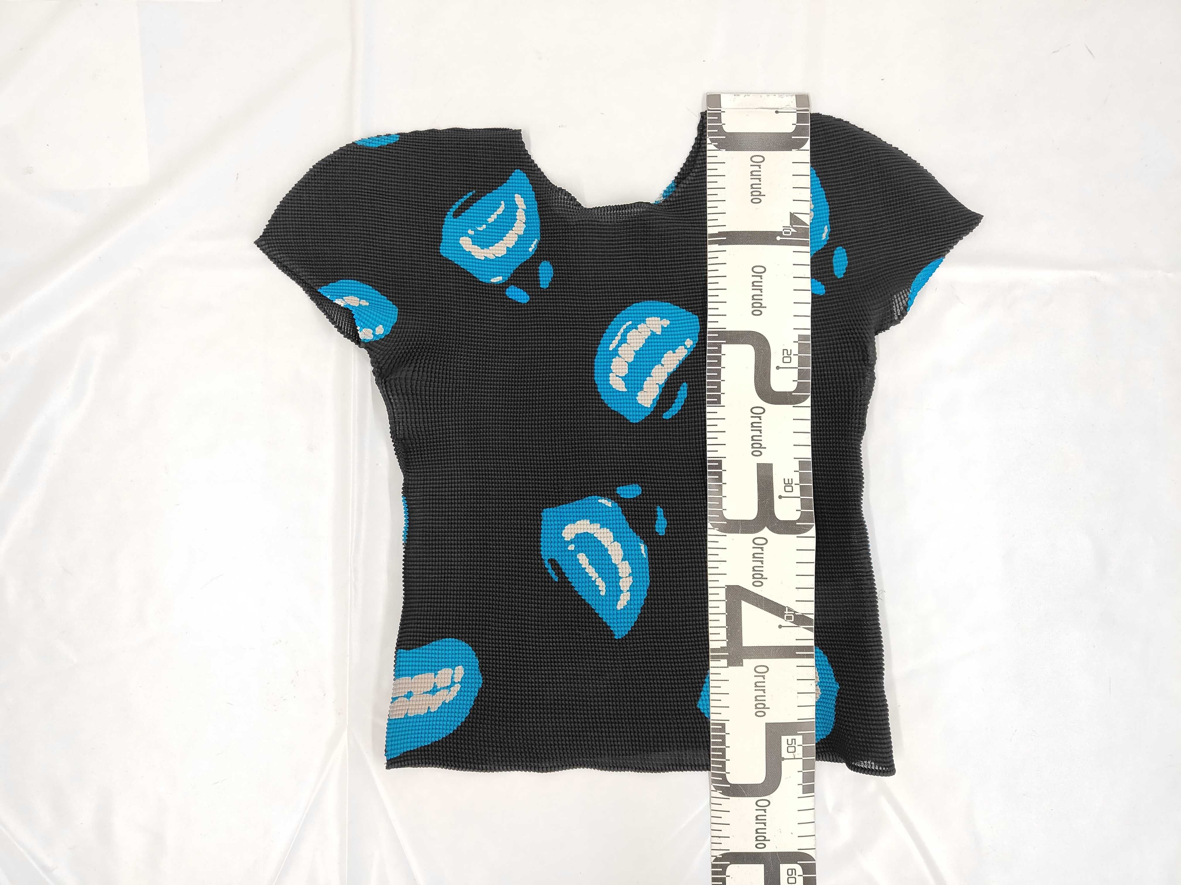 Issey Miyake me Line Black Pleated Short Sleeve Top with Mouth Print