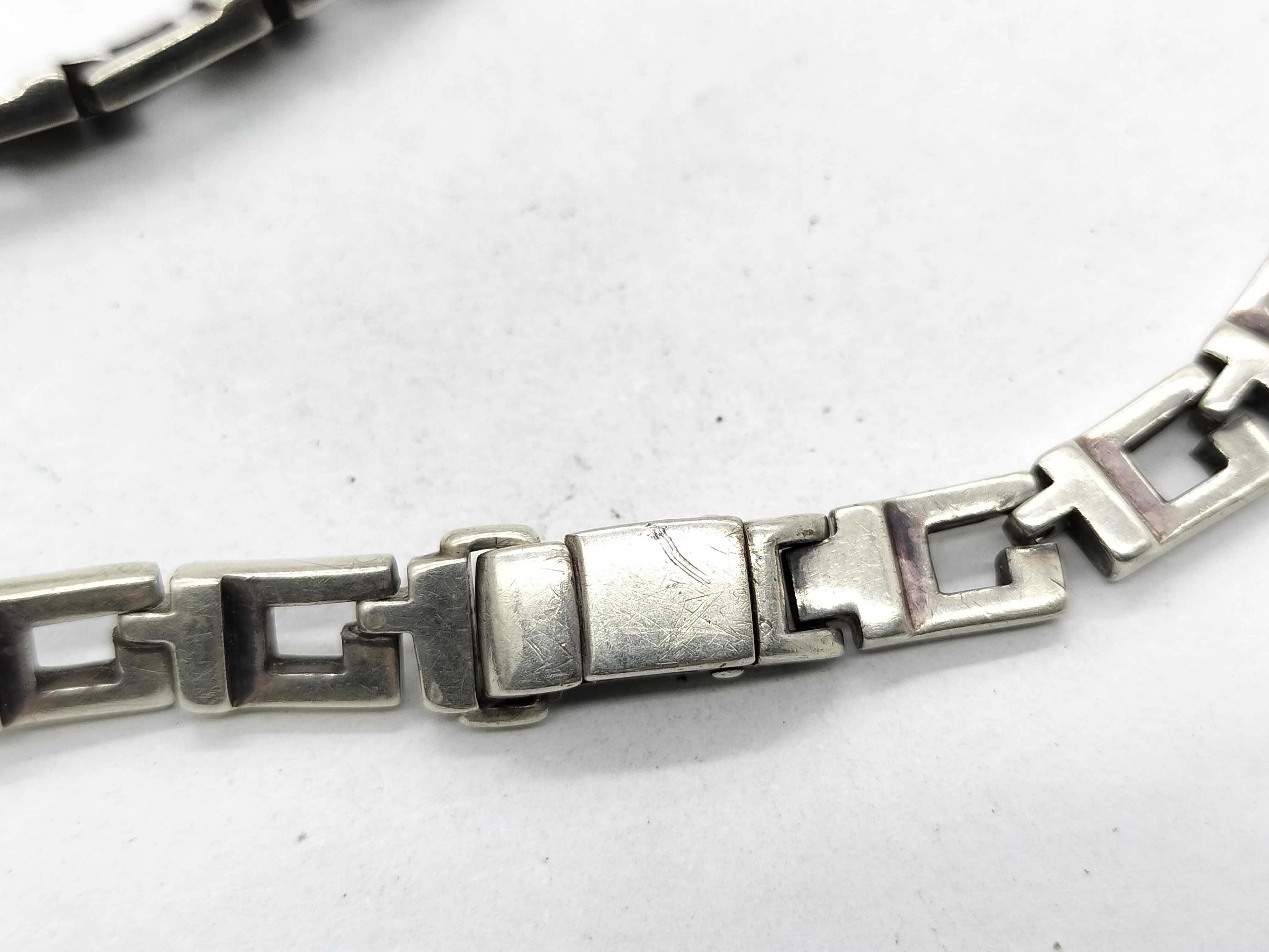 Gucci Sterling Silver Stylized G Link Bracelet