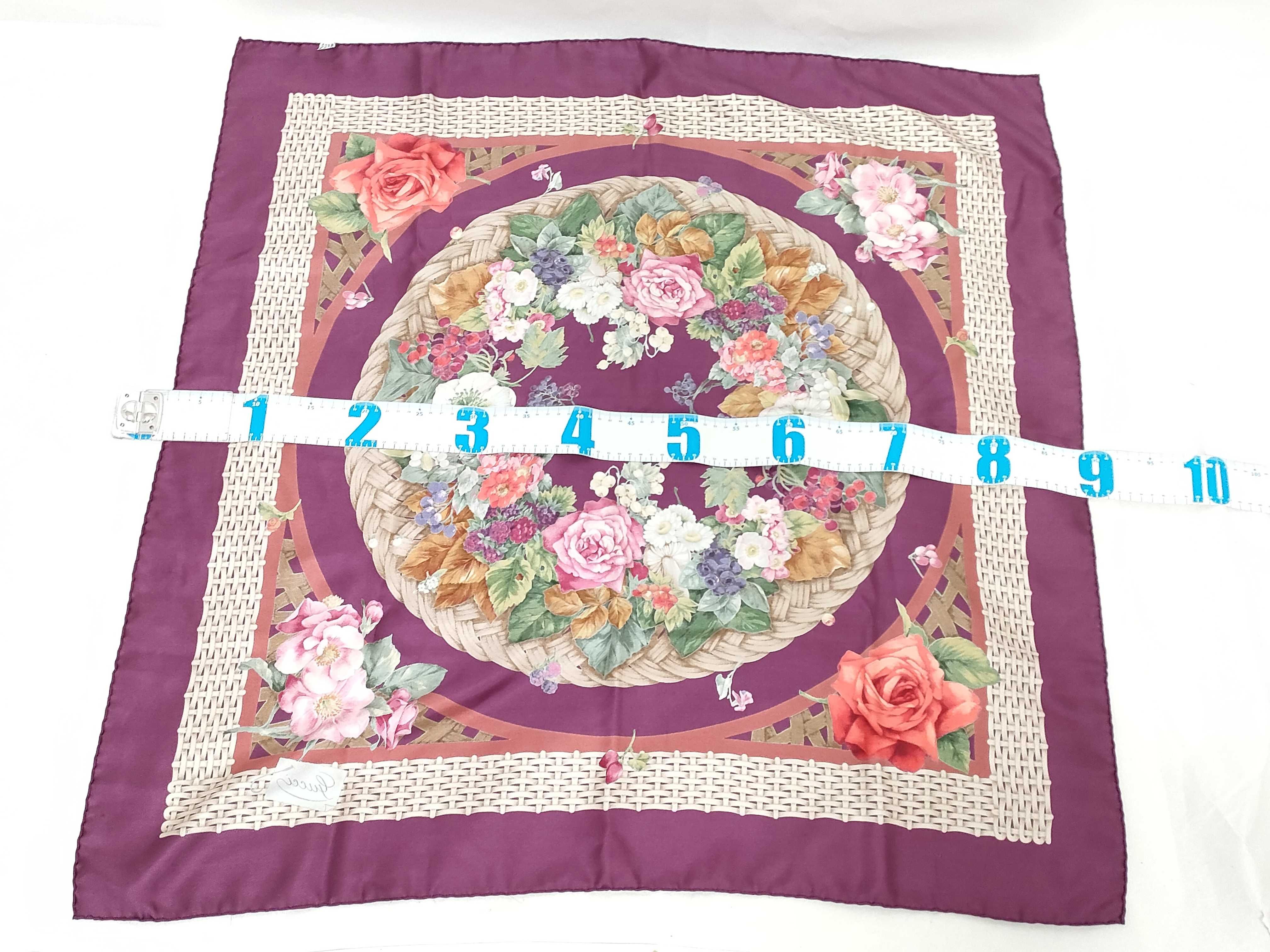 Gucci Flora Printed Silk Twill Scarf in Plum
