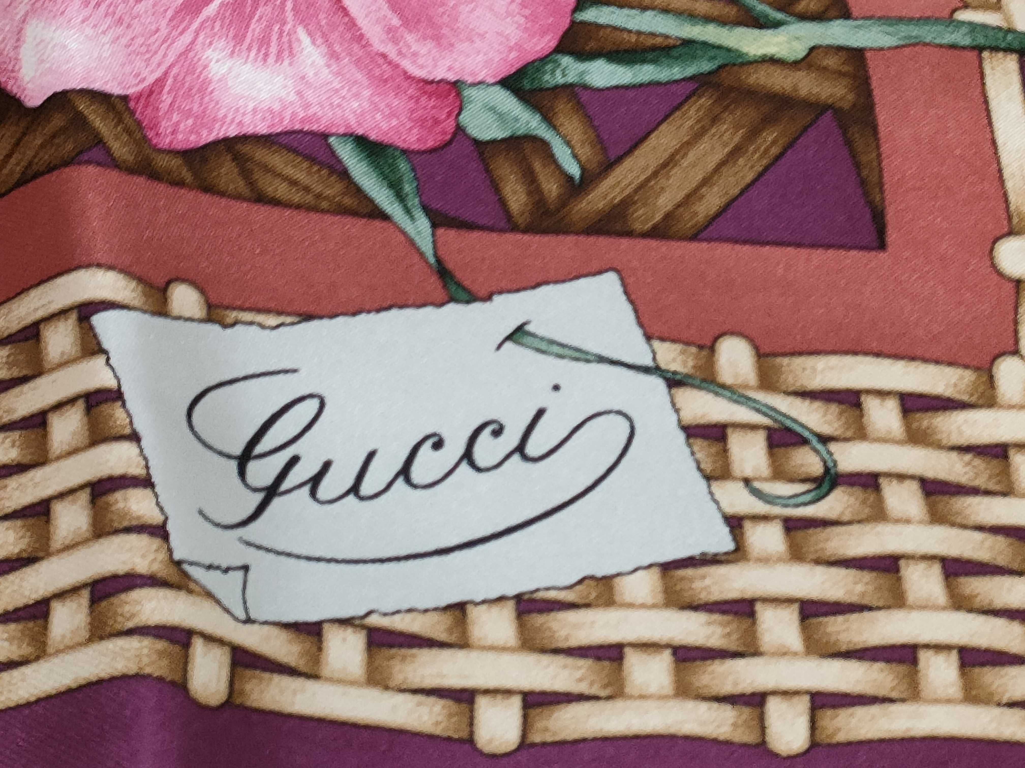 Gucci Flora Printed Silk Twill Scarf in Plum