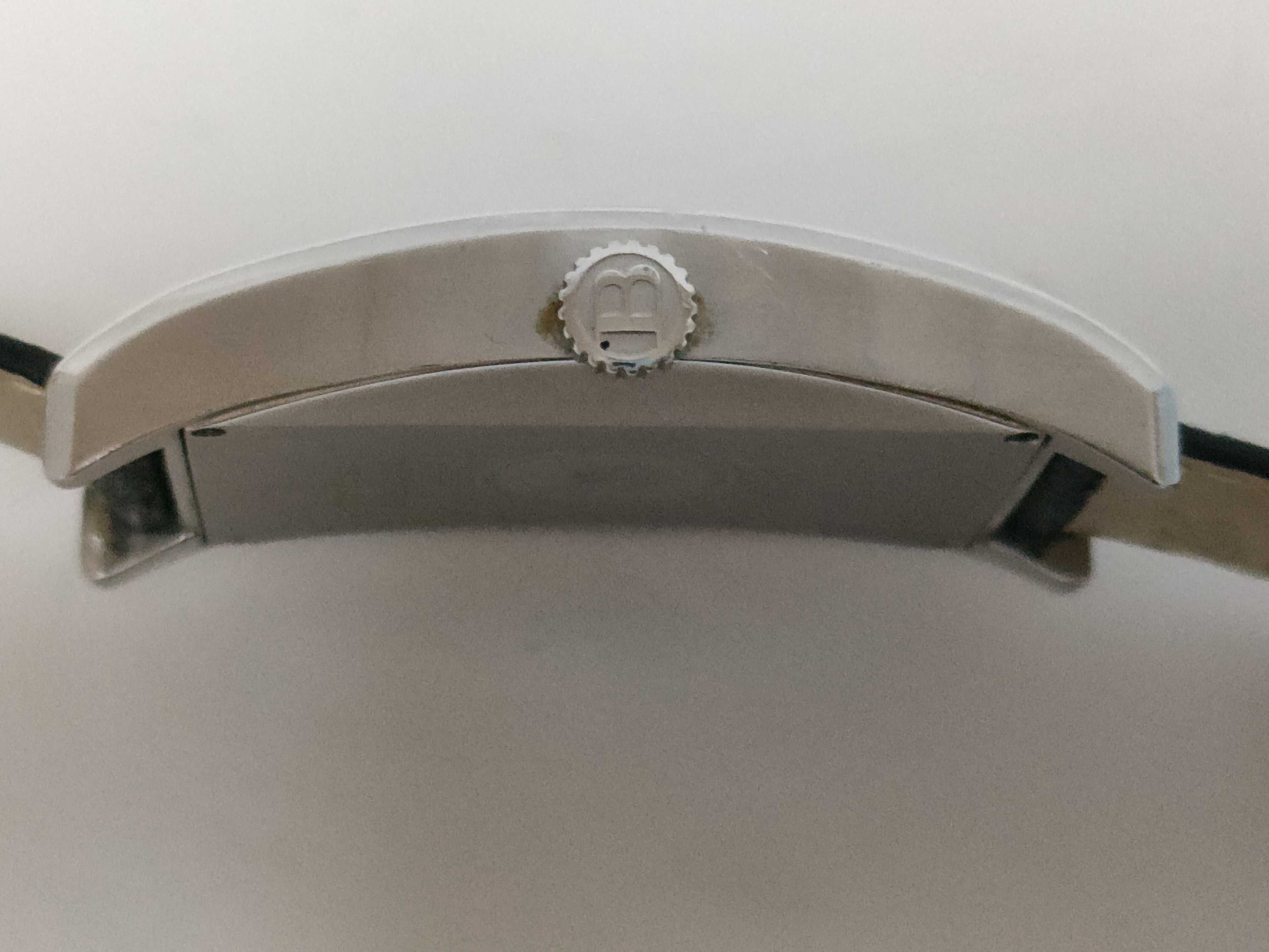 Burberry Heritage Tonneau Reference BU1351 Stainless Steel Quartz Watch