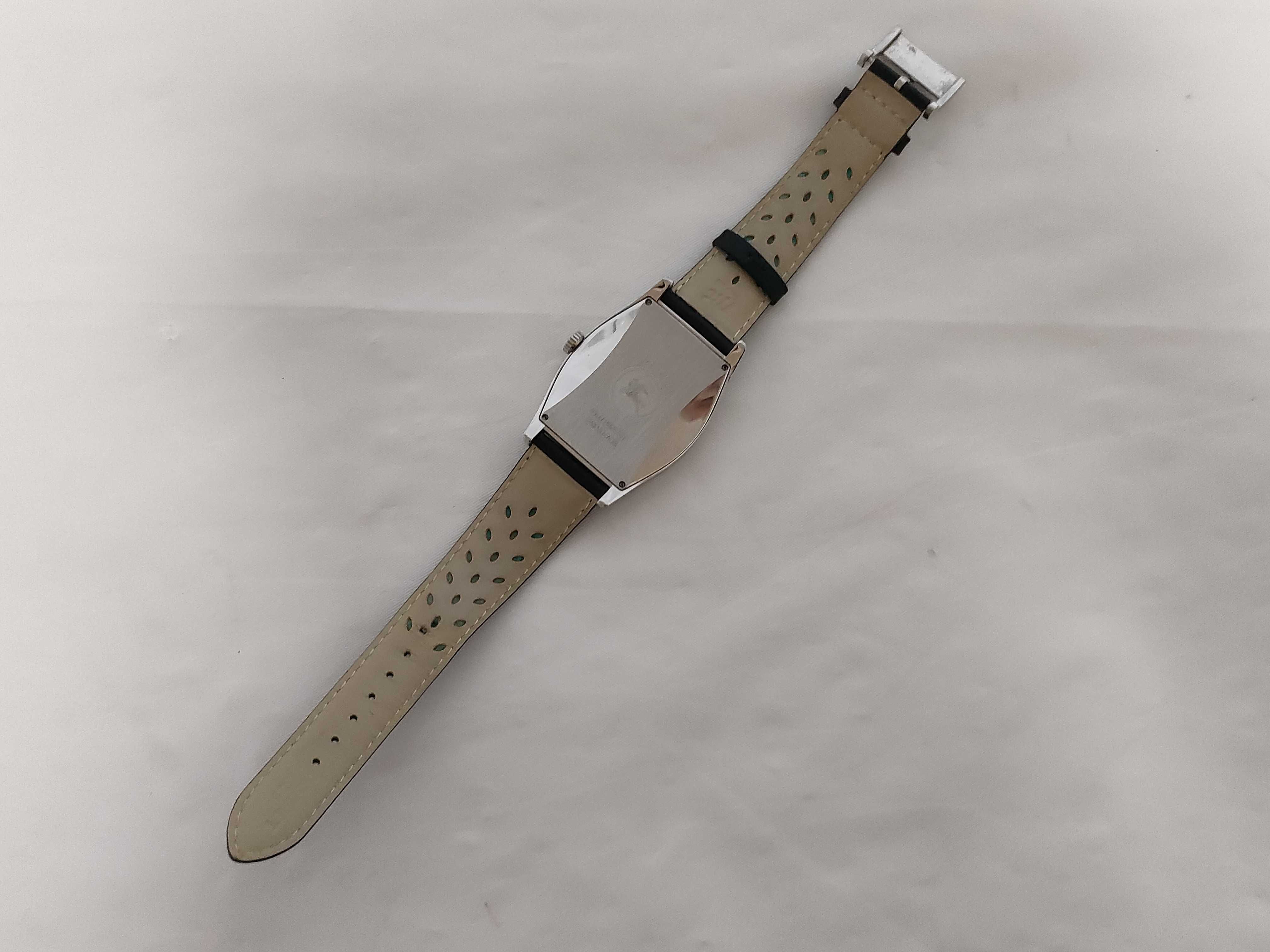 Burberry Heritage Tonneau Reference BU1351 Stainless Steel Quartz Watch