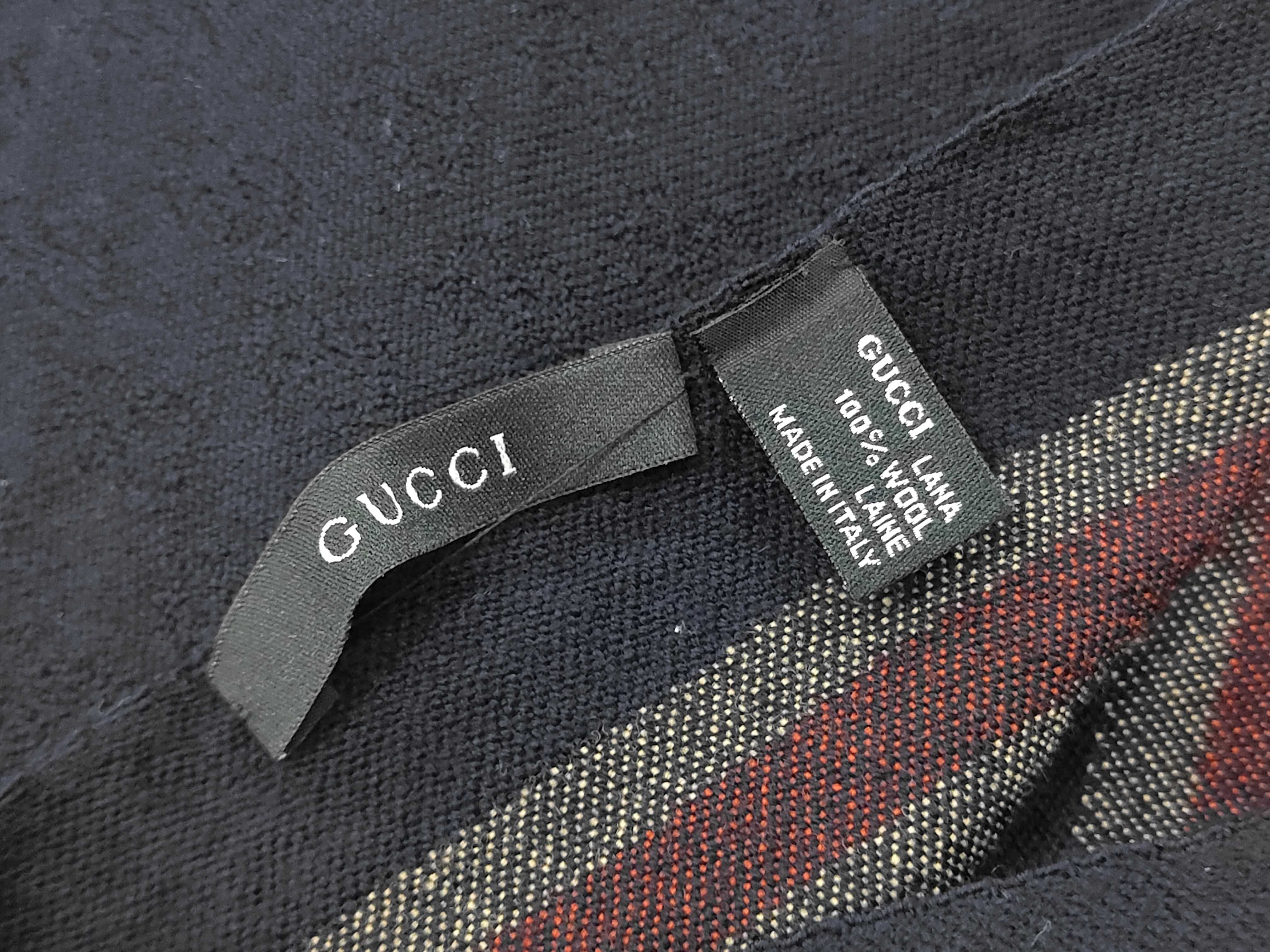 Gucci Navy Blue 100% Wool Stripe Scarf with Knotted Fringe