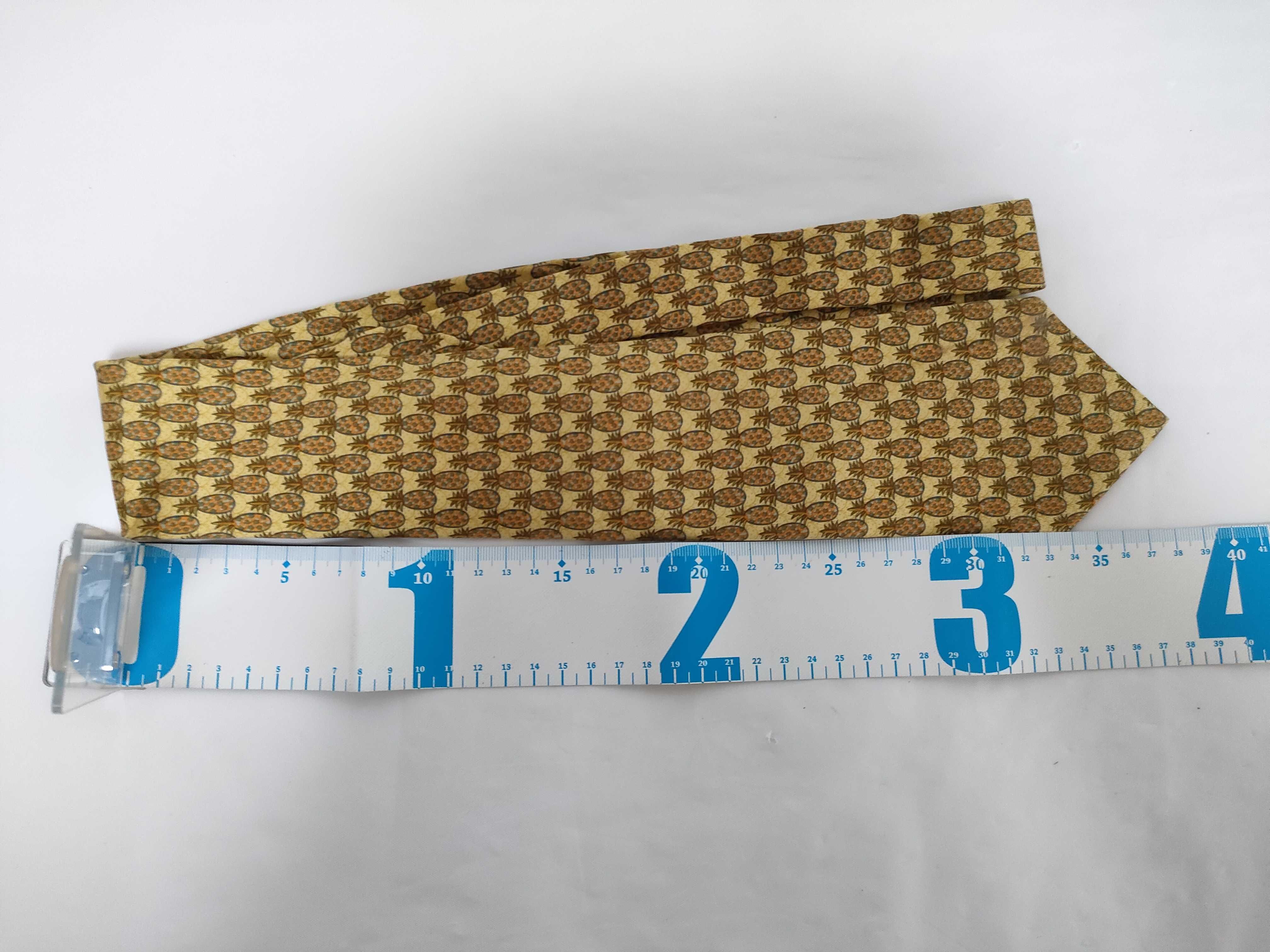 Hermes 7612 TA Pineapple Motif Silk Tie