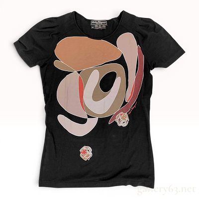 Salvatore Ferragamo Women's Short Sleeve Abstract Graphic T-Shirt Size XS. A black Salvatore 