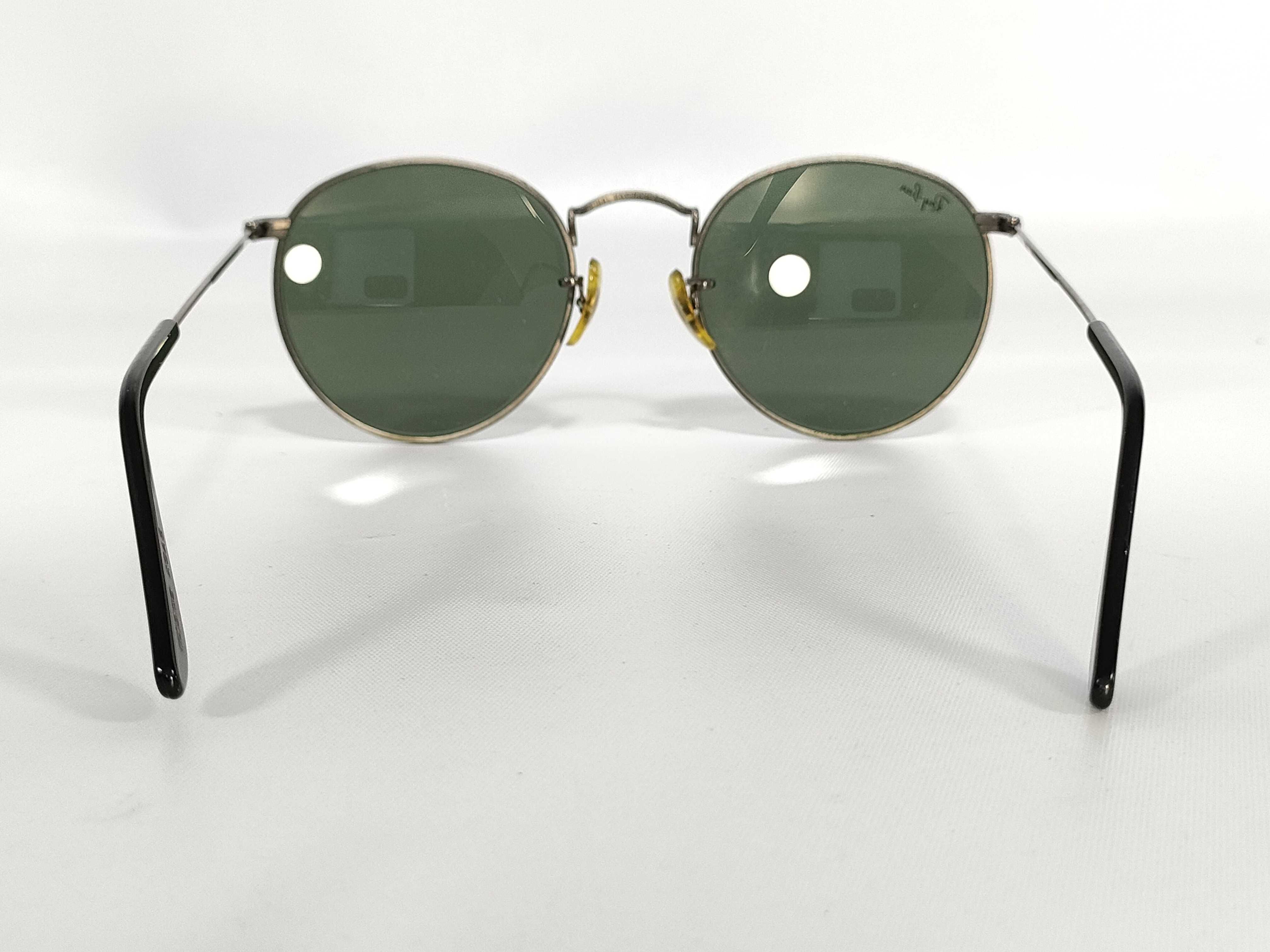 A Pair of Vintage Bausch and Lomb Ray-Ban W1295 Oval Metal Sunglasses