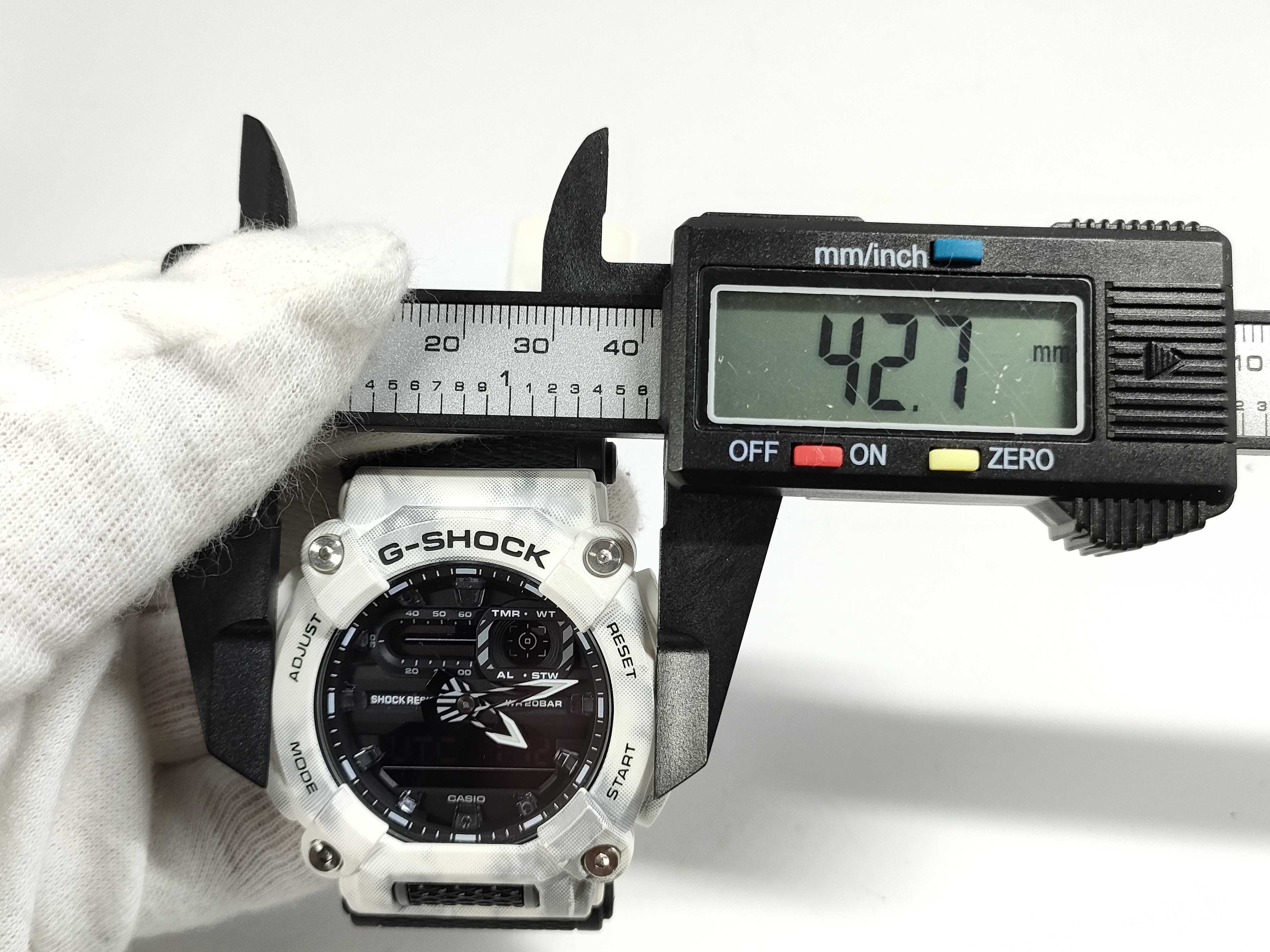 Casio G-Shock GA-900GC-7A Analog-Digital Wristwatch