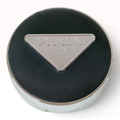 Prada Augmented Skin Reveal Mesh Cushion Foundation LN10 5g Sample Size. Prada Augmented Skin 