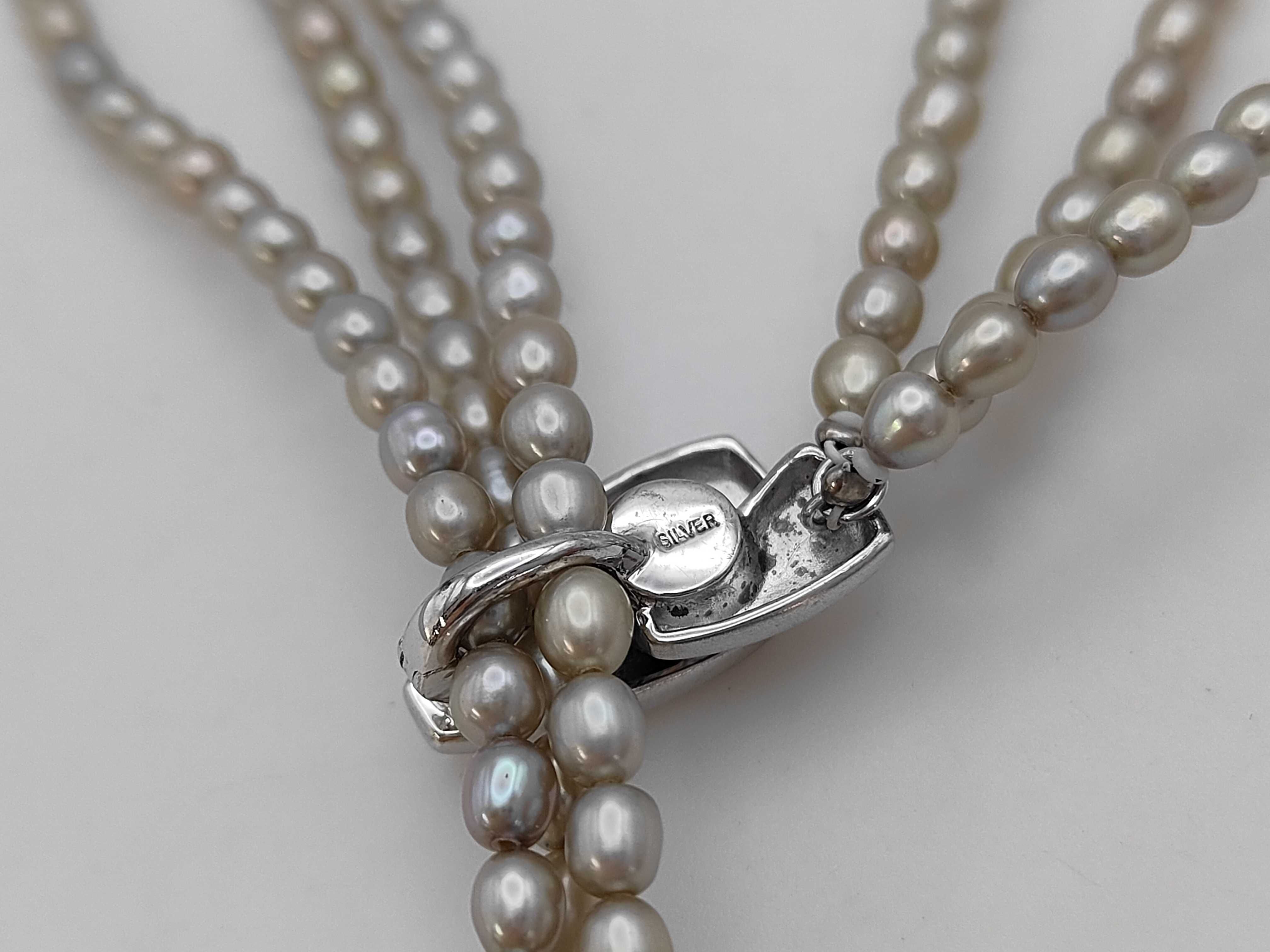 Vintage Four-Strand Pearl Lariat Necklace with Silver Clasp