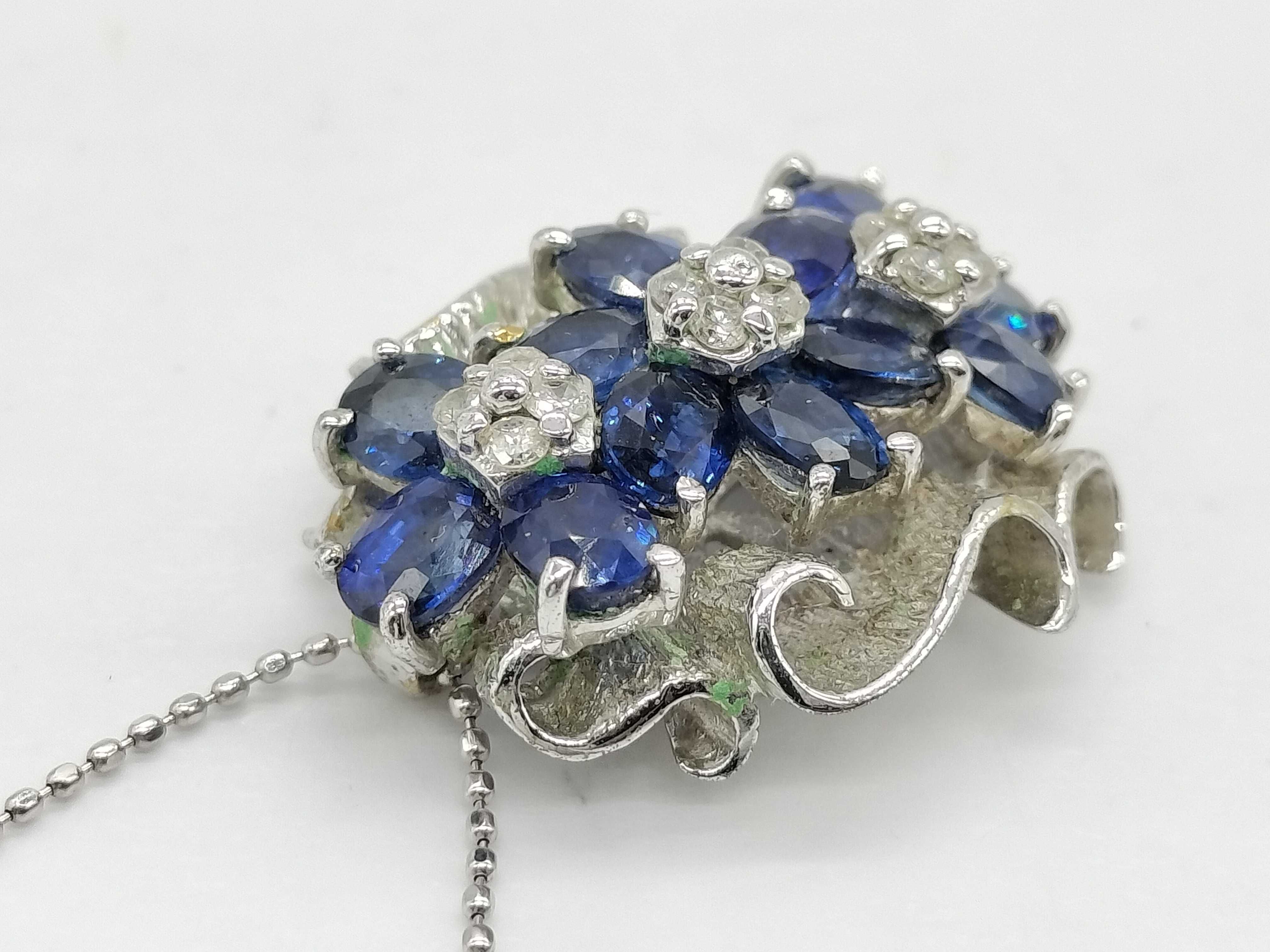18K White Gold Natural Sapphire and Diamond Floral Pendant Necklace