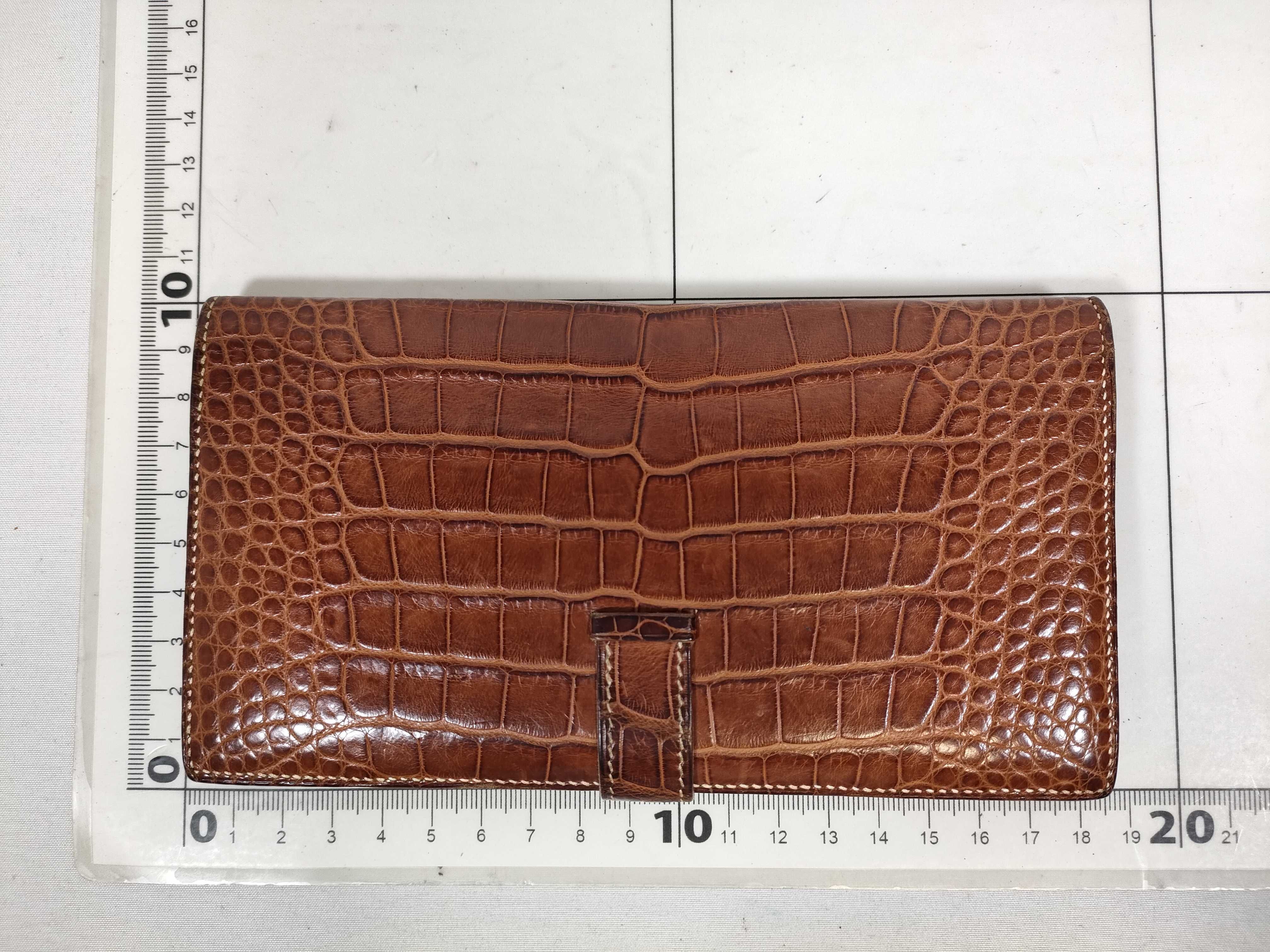 Hermes Alligator Mississippiensis Bearn Long Wallet in Brown with Gold Hardware