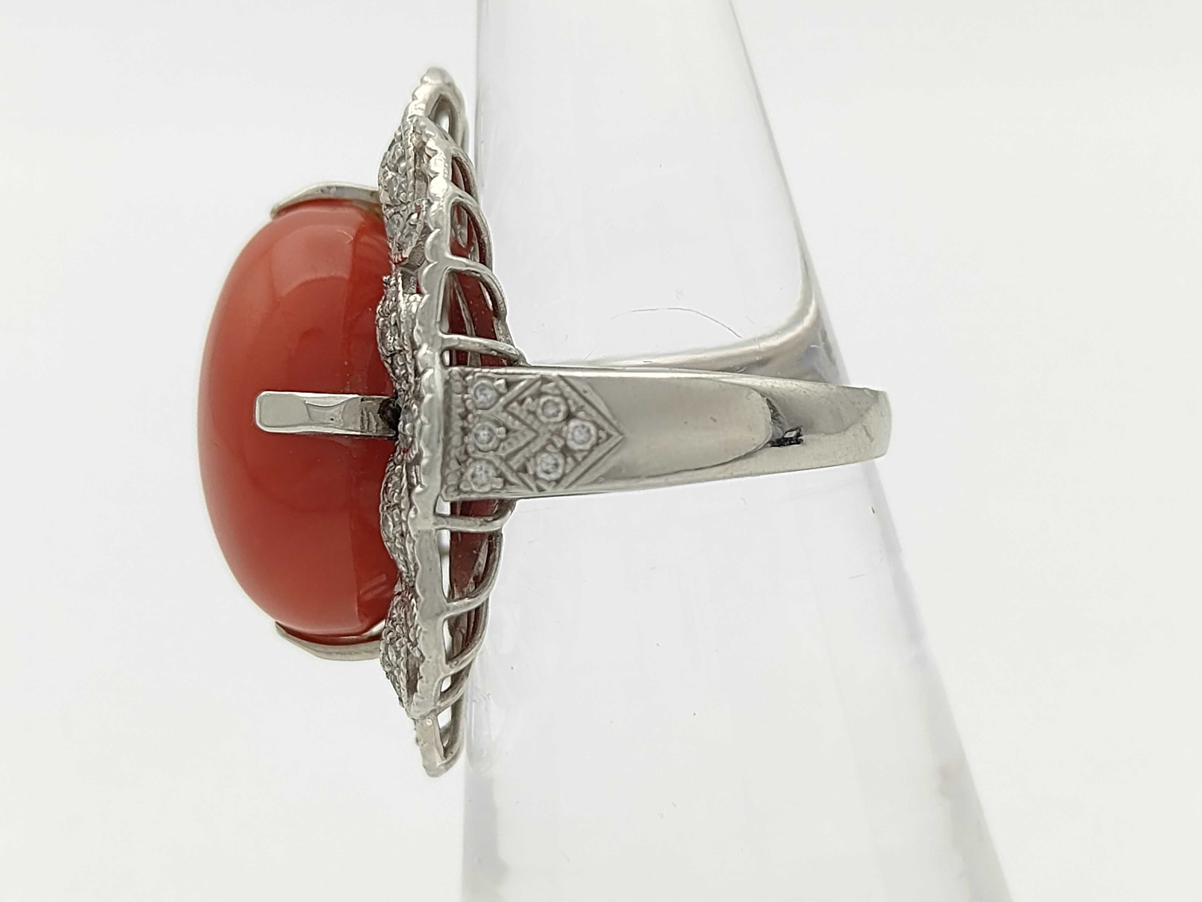 Antique Red Coral and Diamond Cocktail Ring in Pt900 Platinum