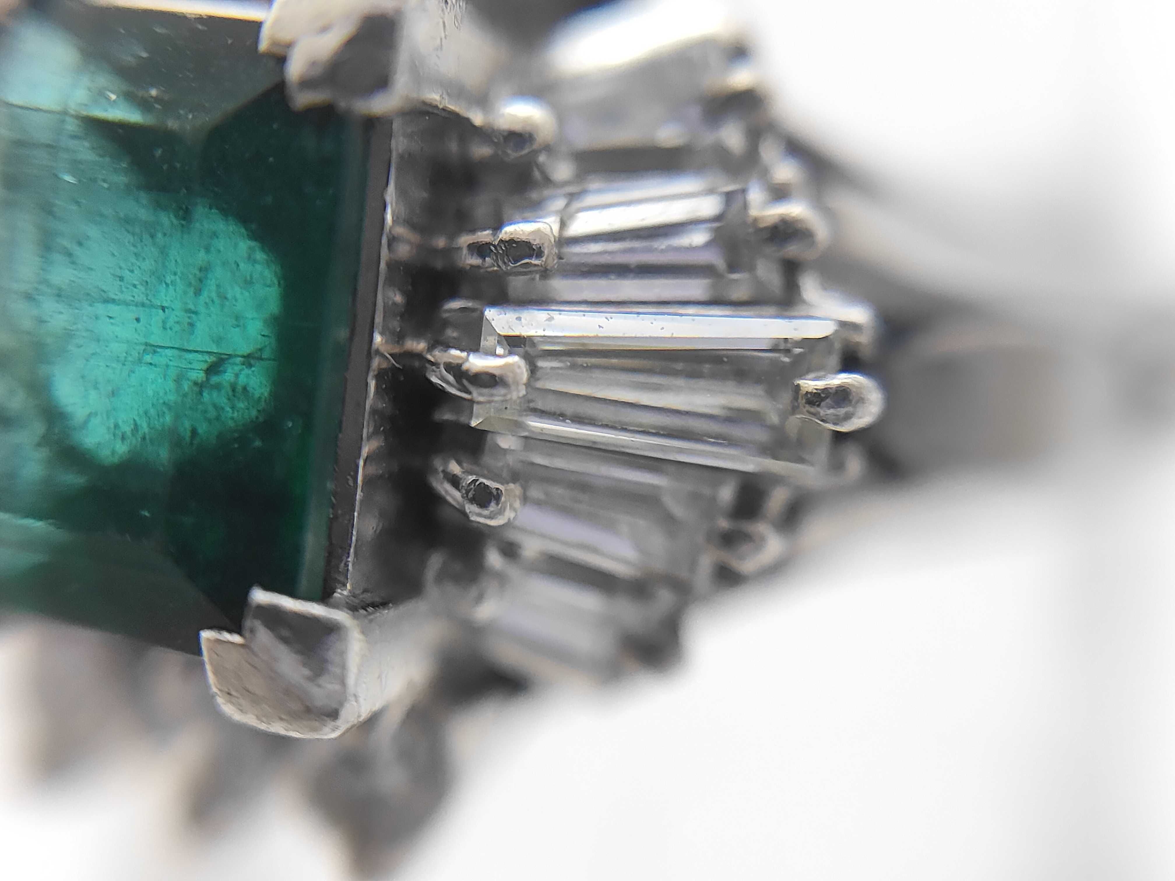 Vintage Natural Emerald and Diamond Ballerina Ring in Platinum