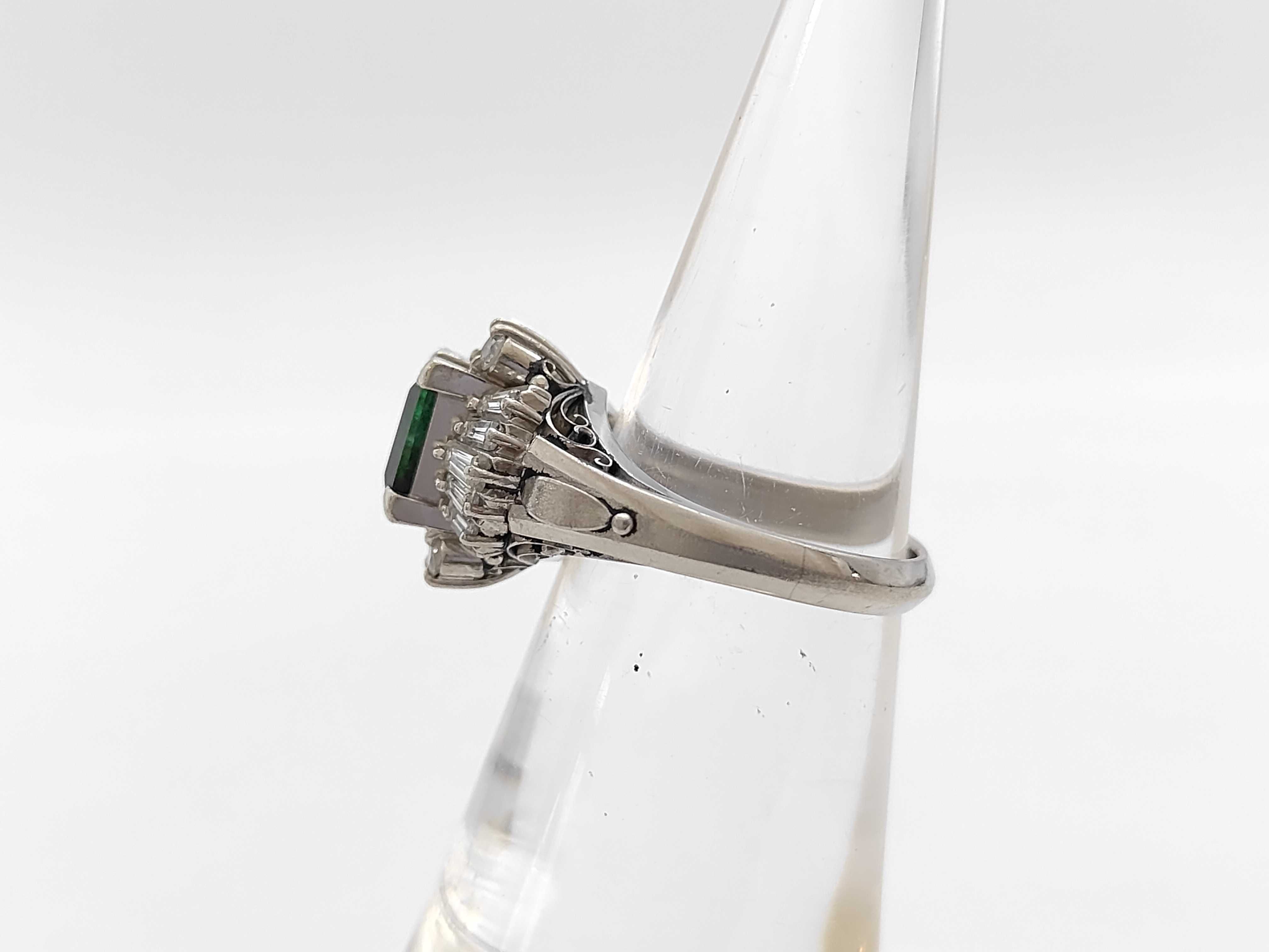 Vintage Natural Emerald and Diamond Ballerina Ring in Platinum