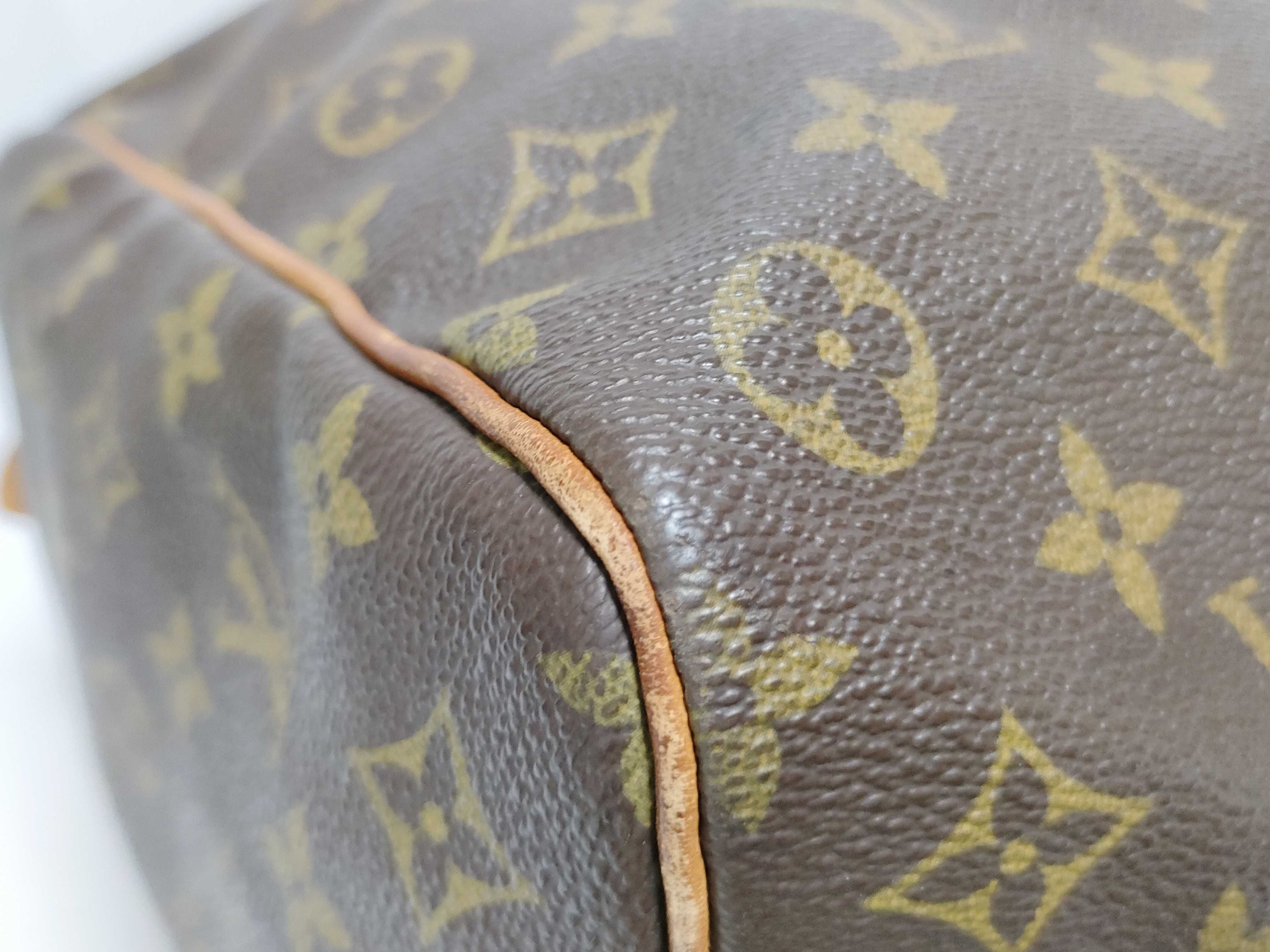 Louis Vuitton Monogram Keepall 55 Travel Bag