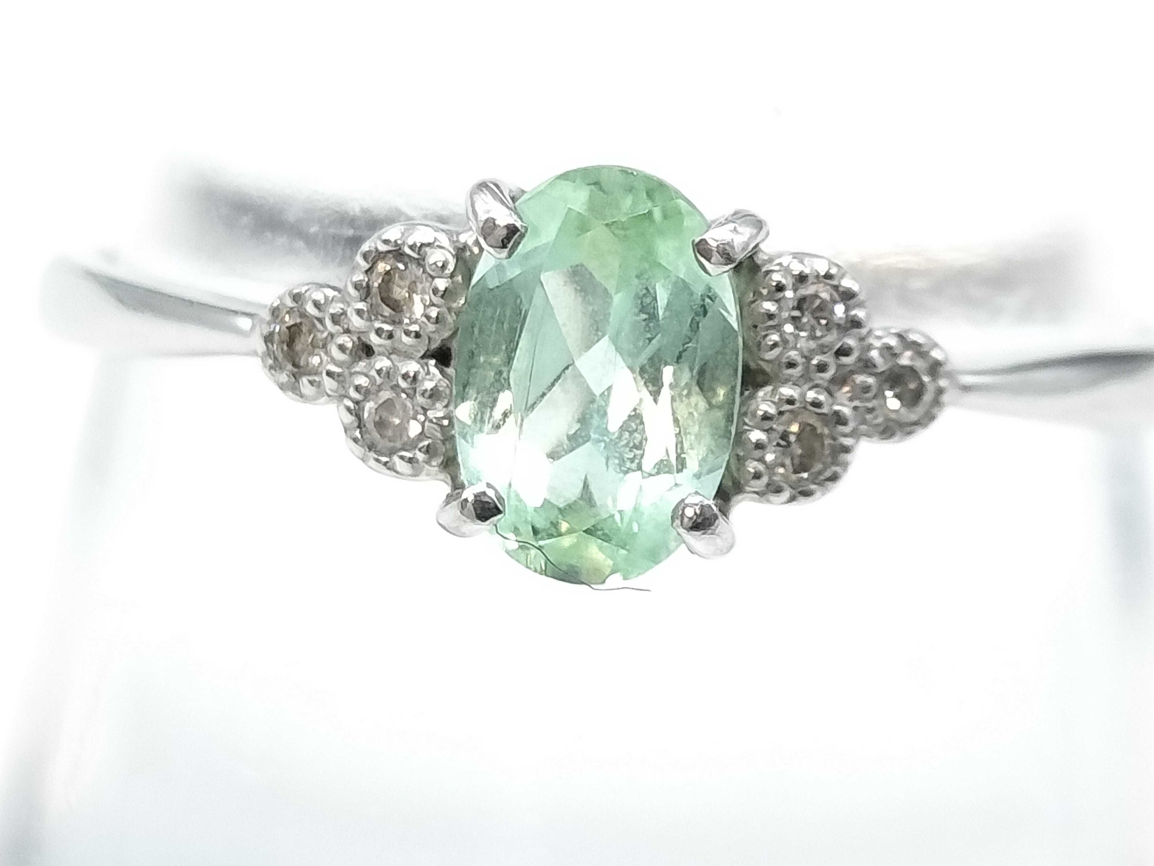 Paraiba Tourmaline and Diamond Platinum Ring
