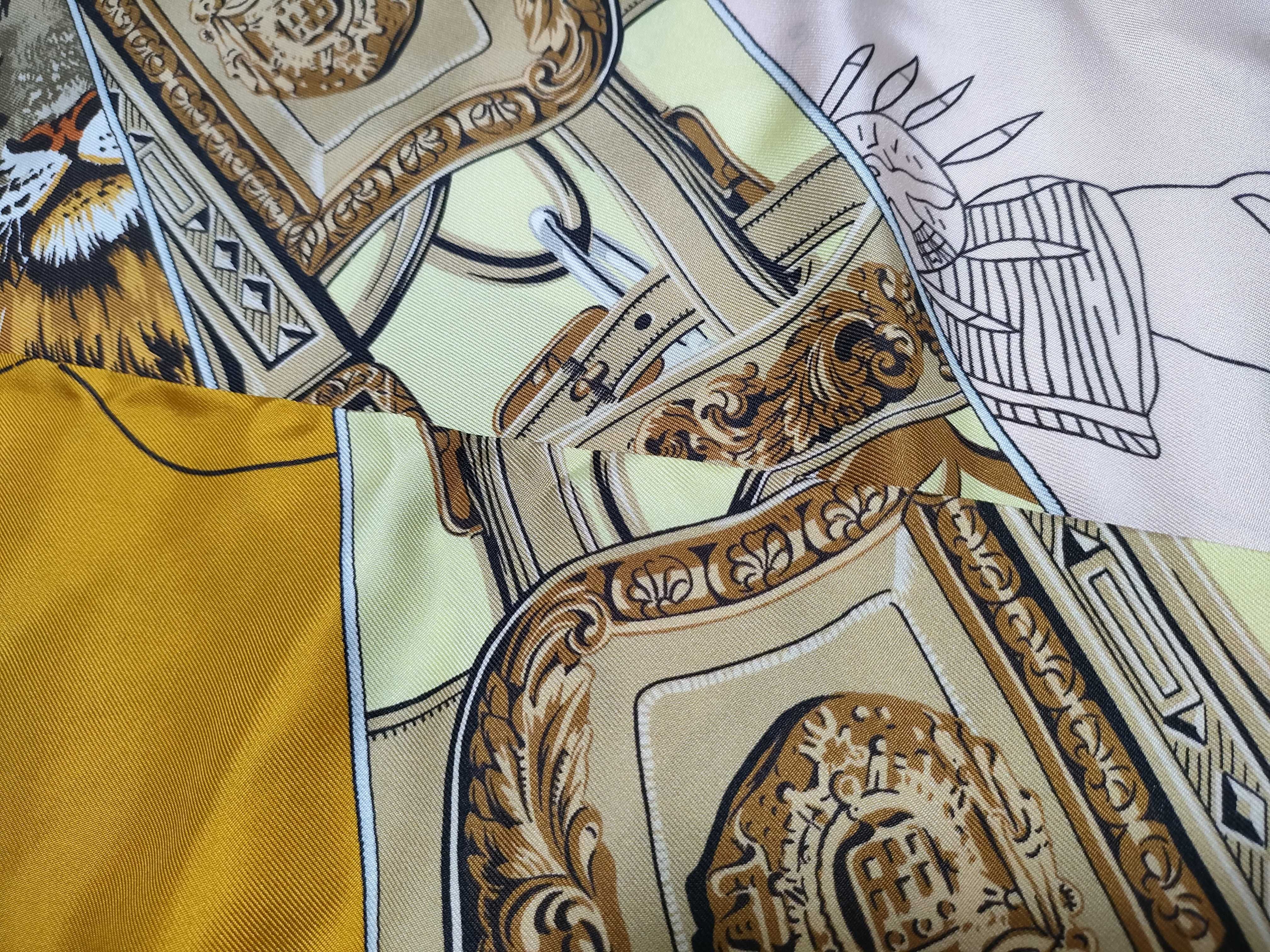 Hermes Carre en Carres Maxi Twilly Silk Scarf