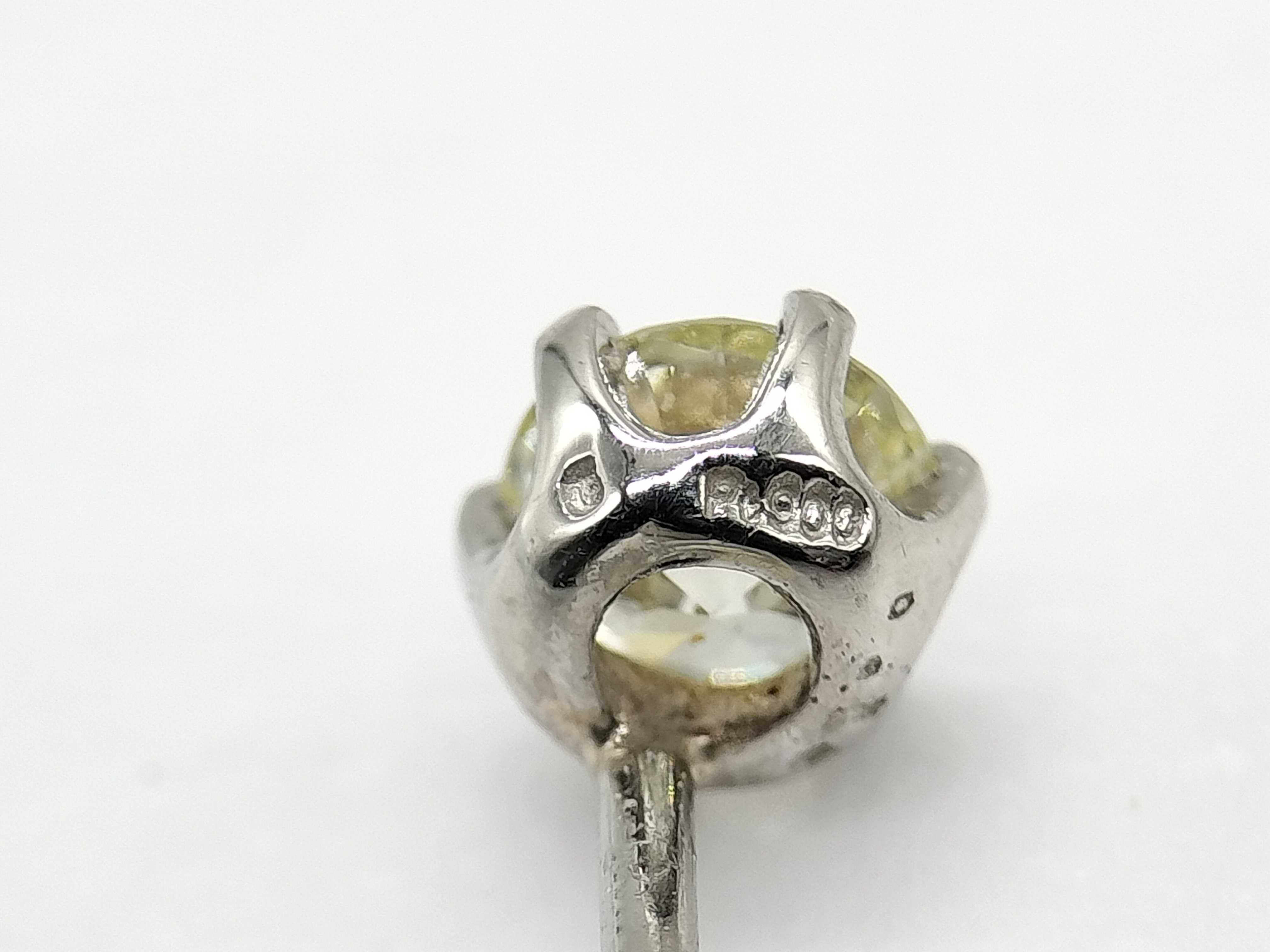 A Pair of Diamond and Pt900 Platinum Stud Earrings