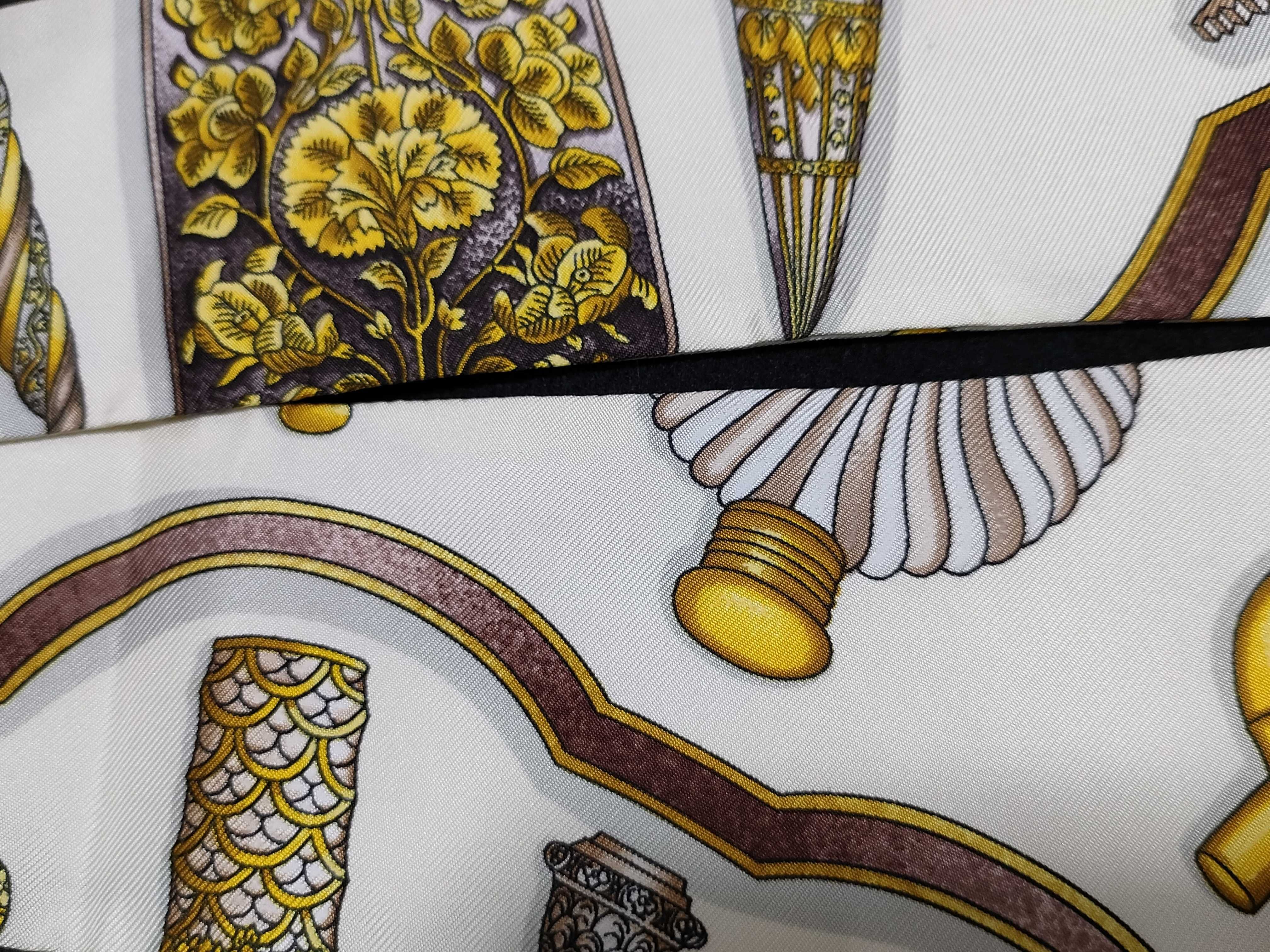 Hermes Silk Twilly Scarf Qu'importe le flacon Pattern
