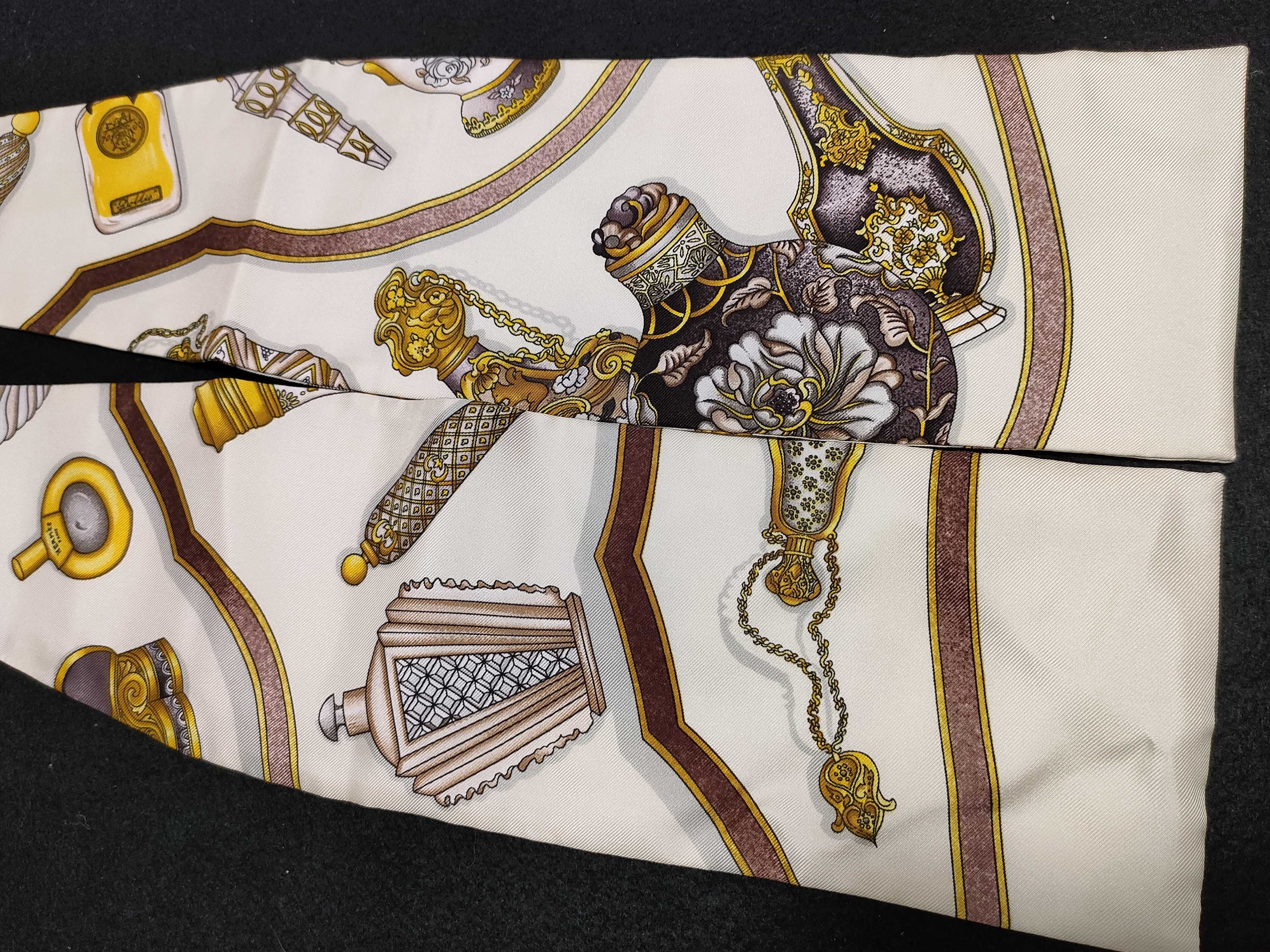 Hermes Silk Twilly Scarf Qu'importe le flacon Pattern