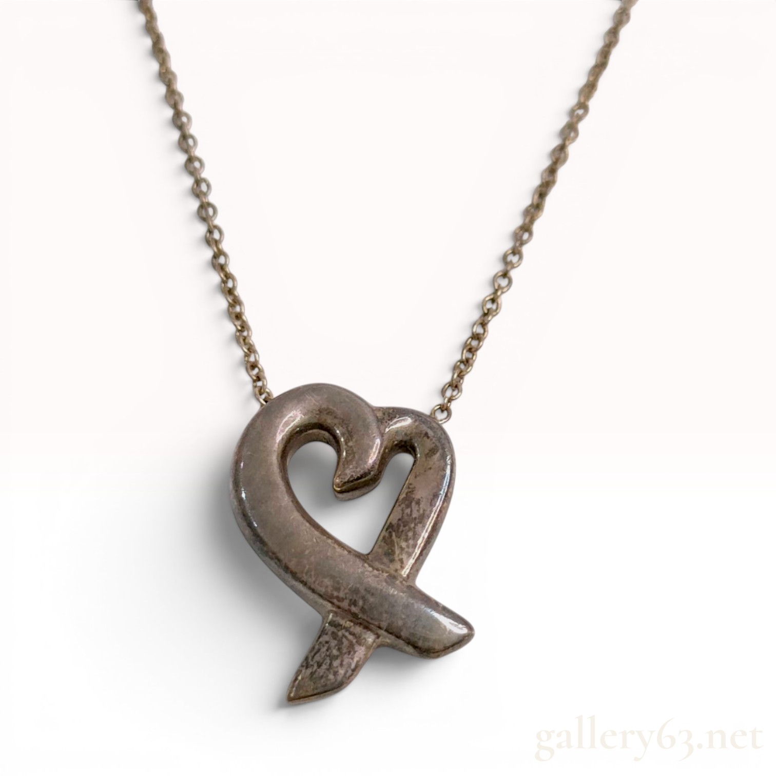 Tiffany and Co. Paloma Picasso Sterling Silver Loving Heart Pendant Necklace
