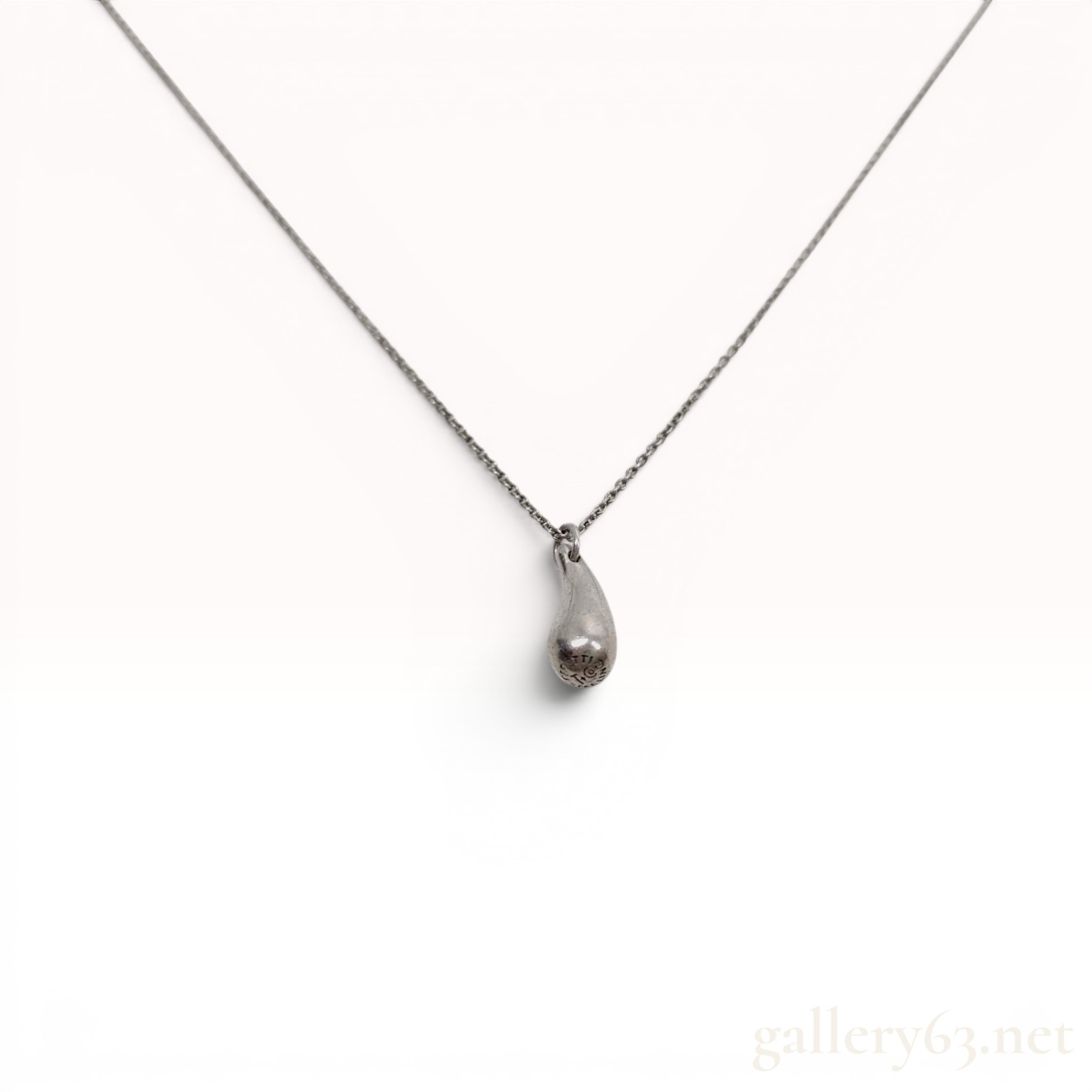 Tiffany and Co Elsa Peretti Sterling Silver Teardrop Necklace