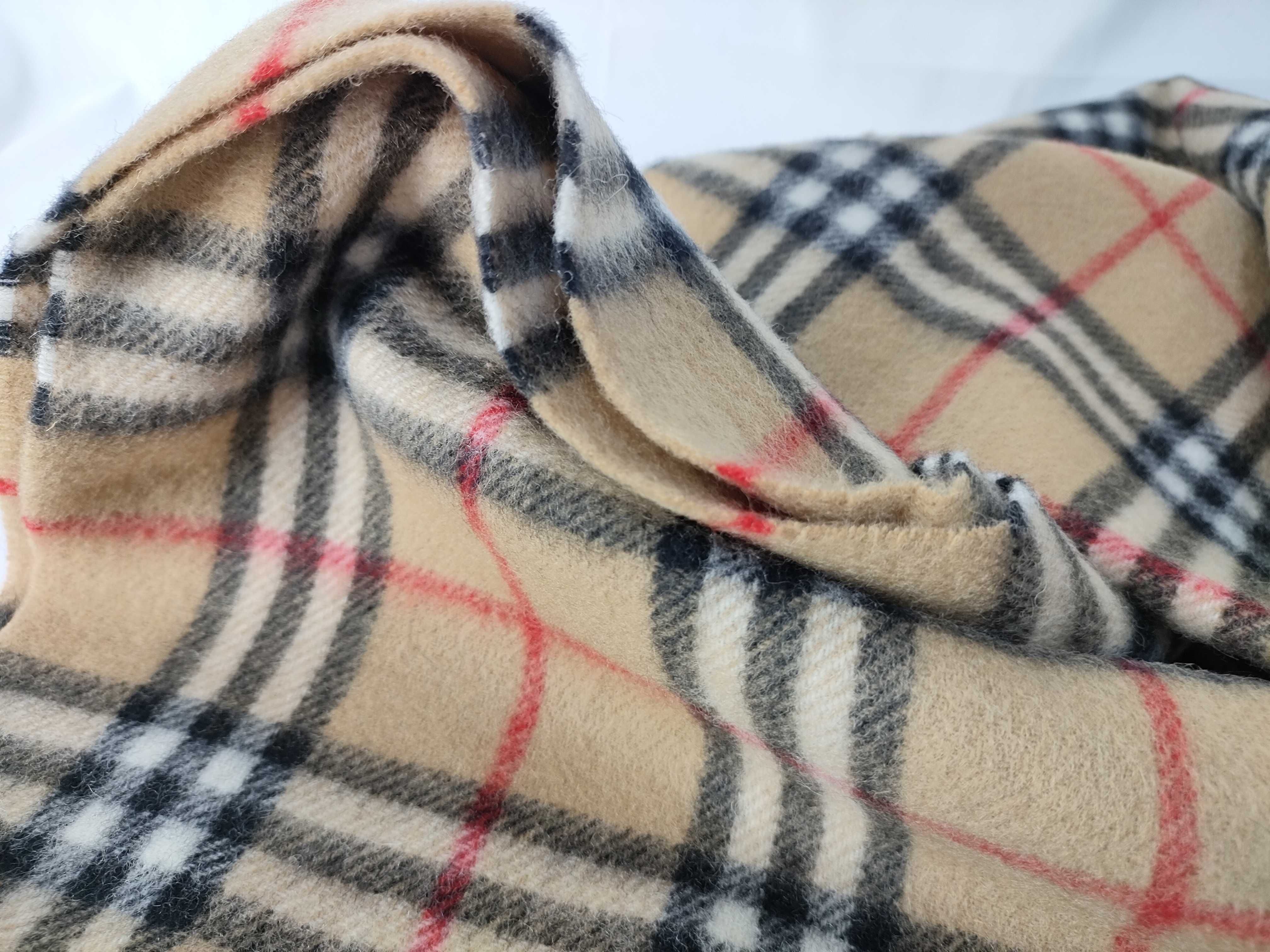 Vintage Burberrys House Check 100% Lambswool Scarf