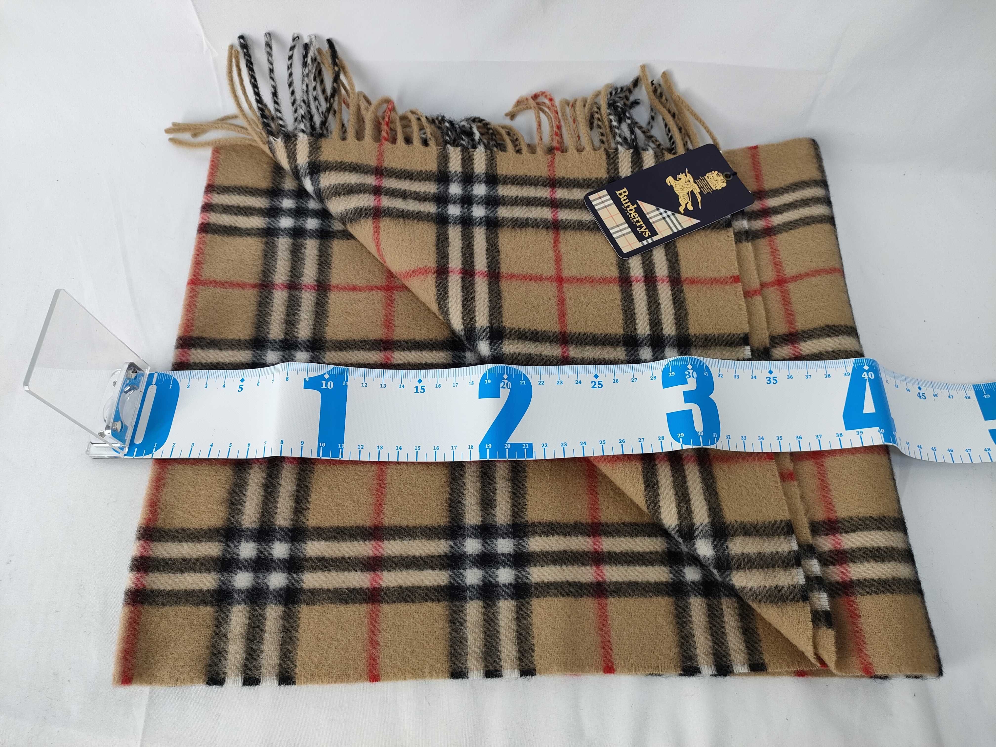 Vintage Burberrys House Check 100% Lambswool Scarf