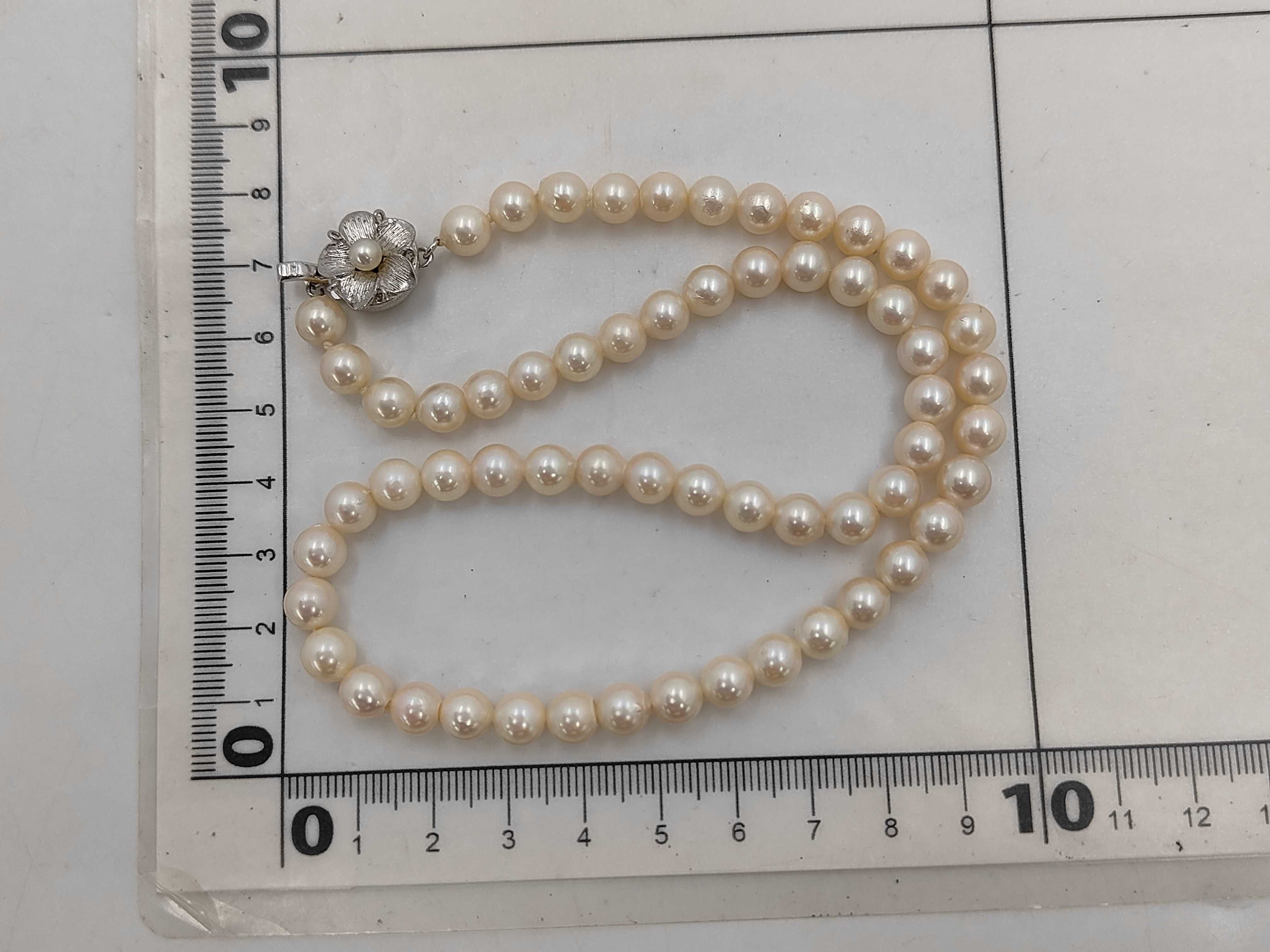 Cultured Pearl Necklace with Silver Floral Box Clasp 6.6-6.8mm