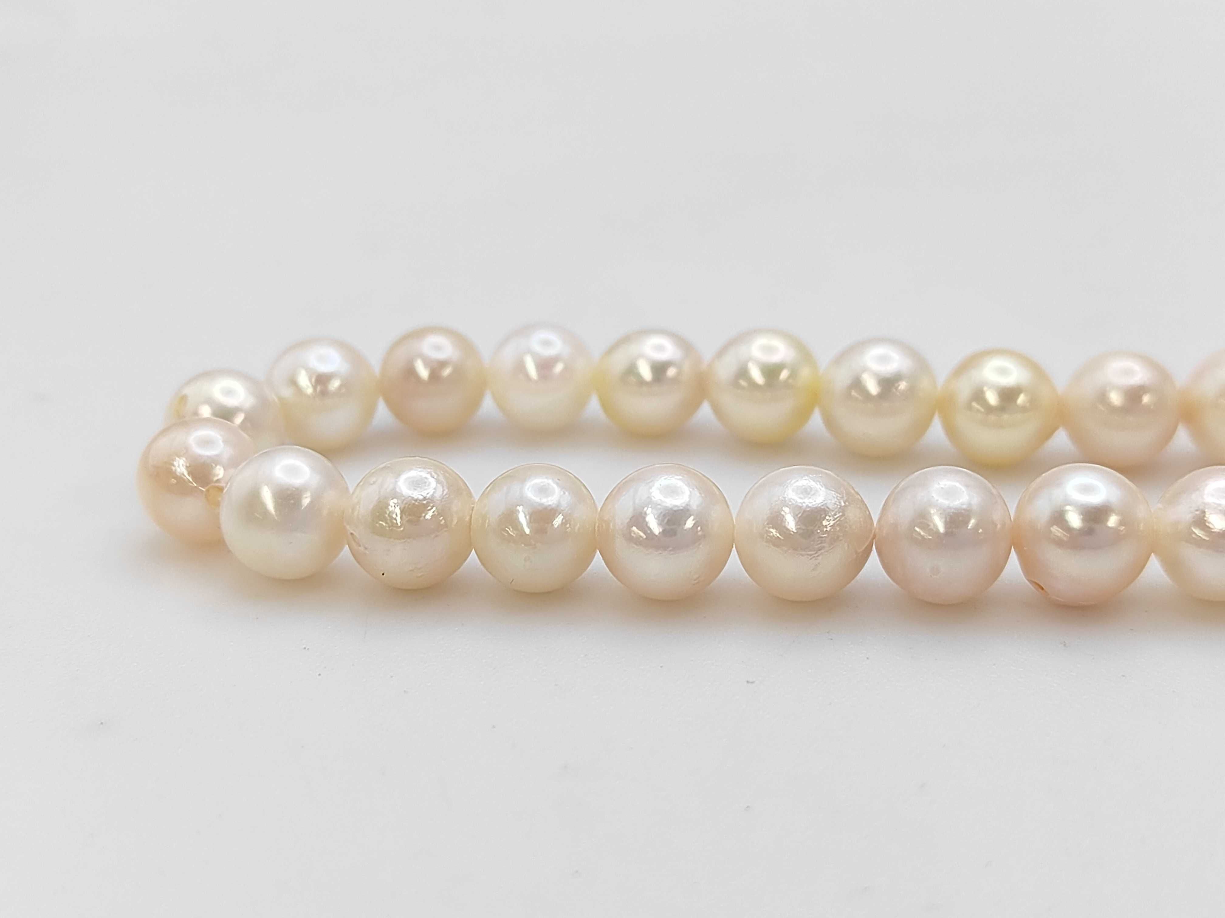 A Stunning Multicolor Freshwater Cultured Pearl Necklace with Two Tone Filigree Clasp