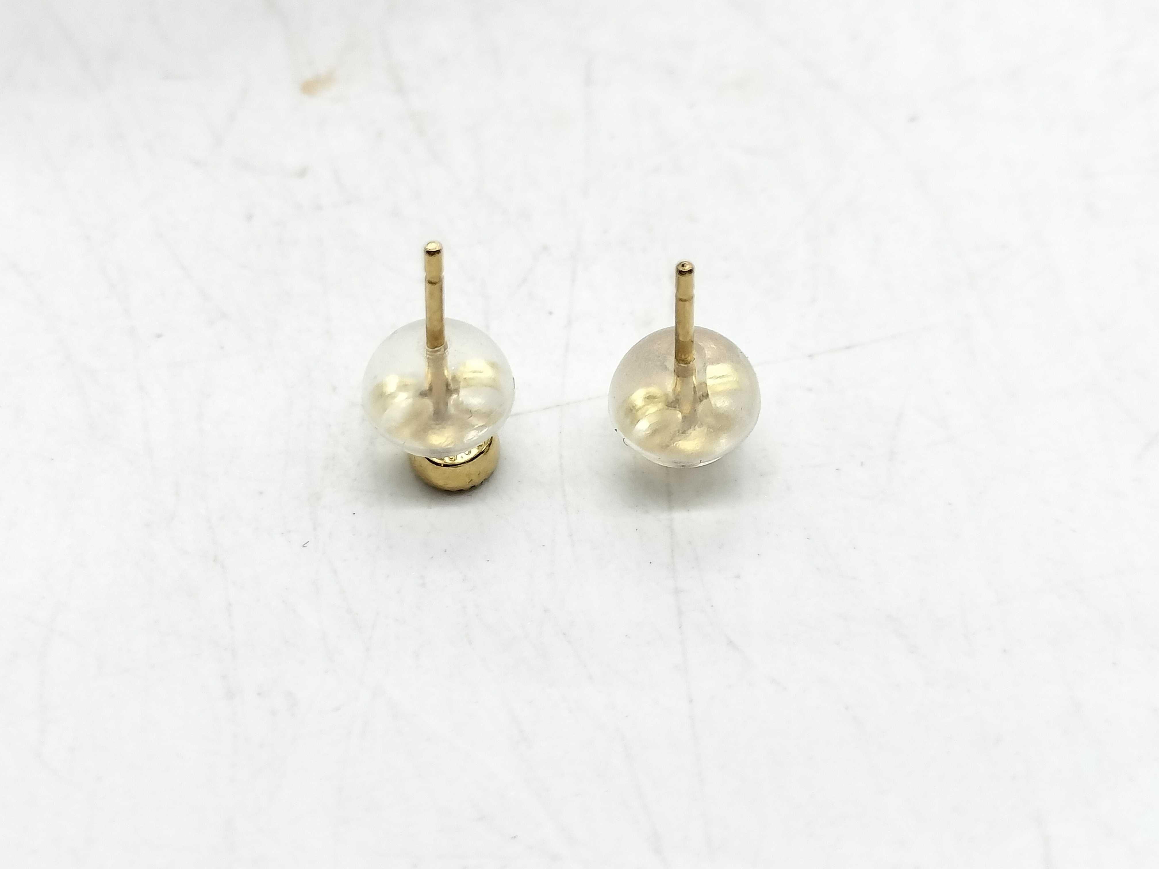 A Pair of Diamond and 18K Yellow Gold Stud Earrings