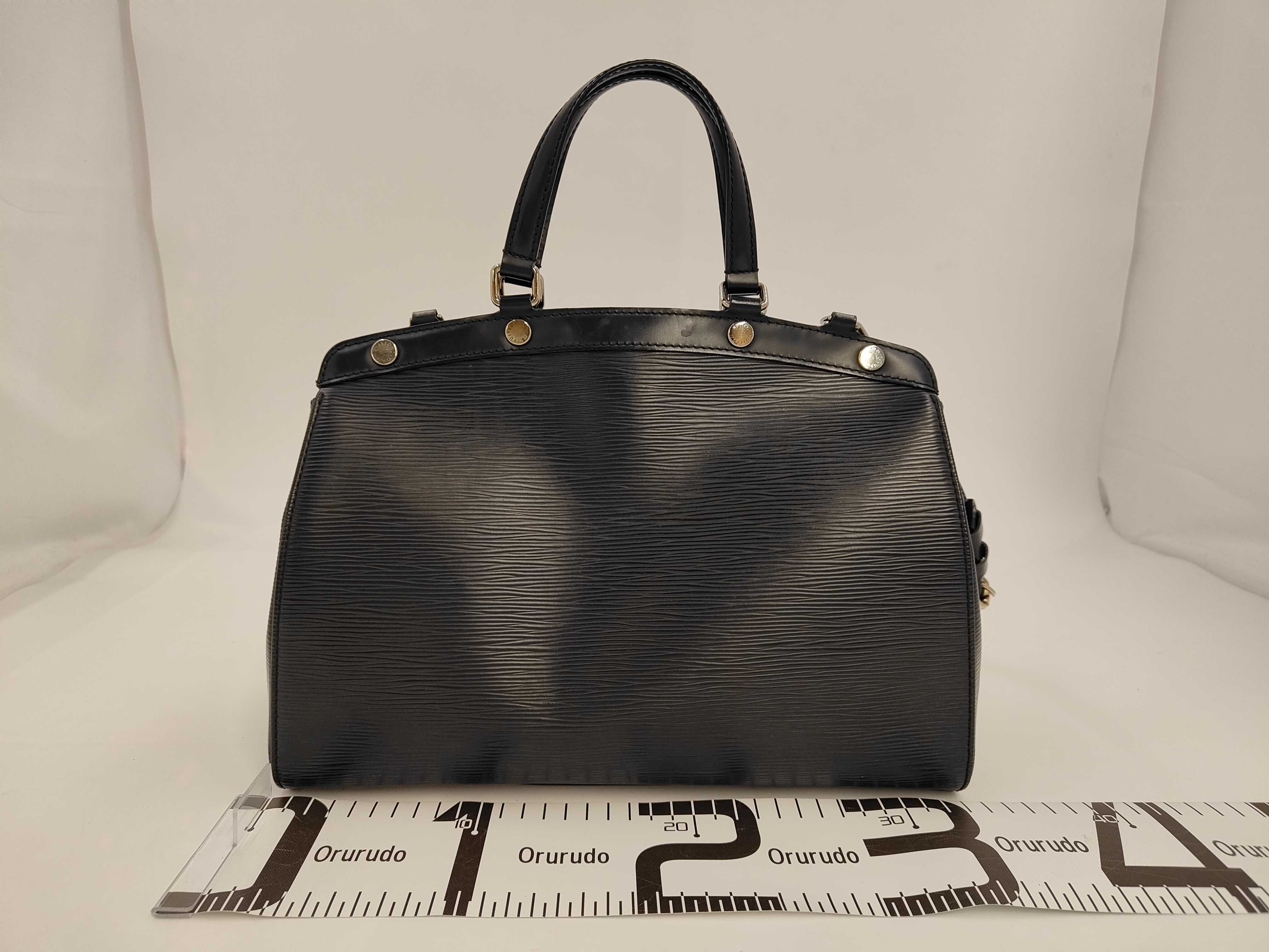 Louis Vuitton Black Epi Leather Brea MM Handbag