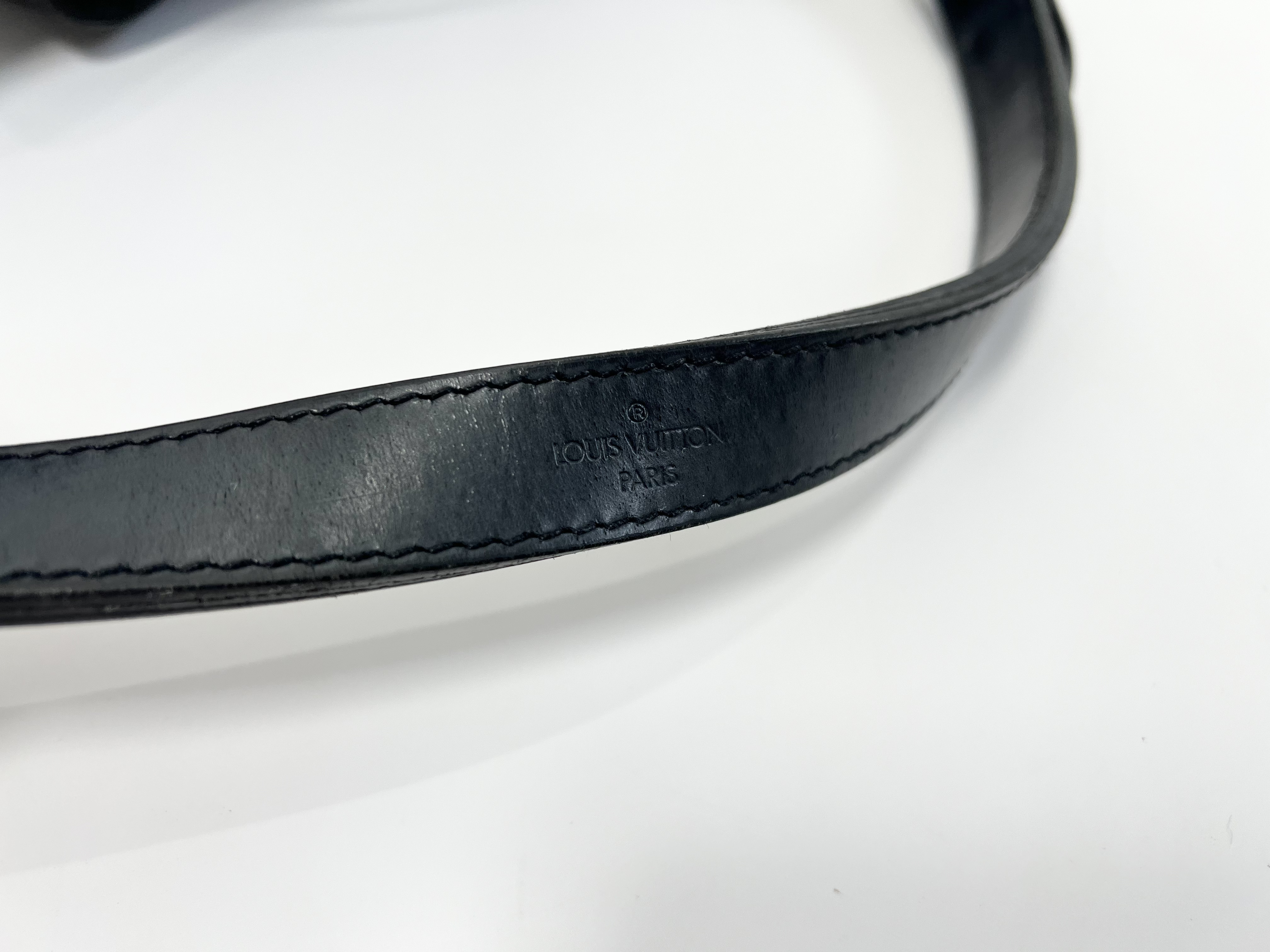 Louis Vuitton Noe Bucket Bag in Noir Epi Leather