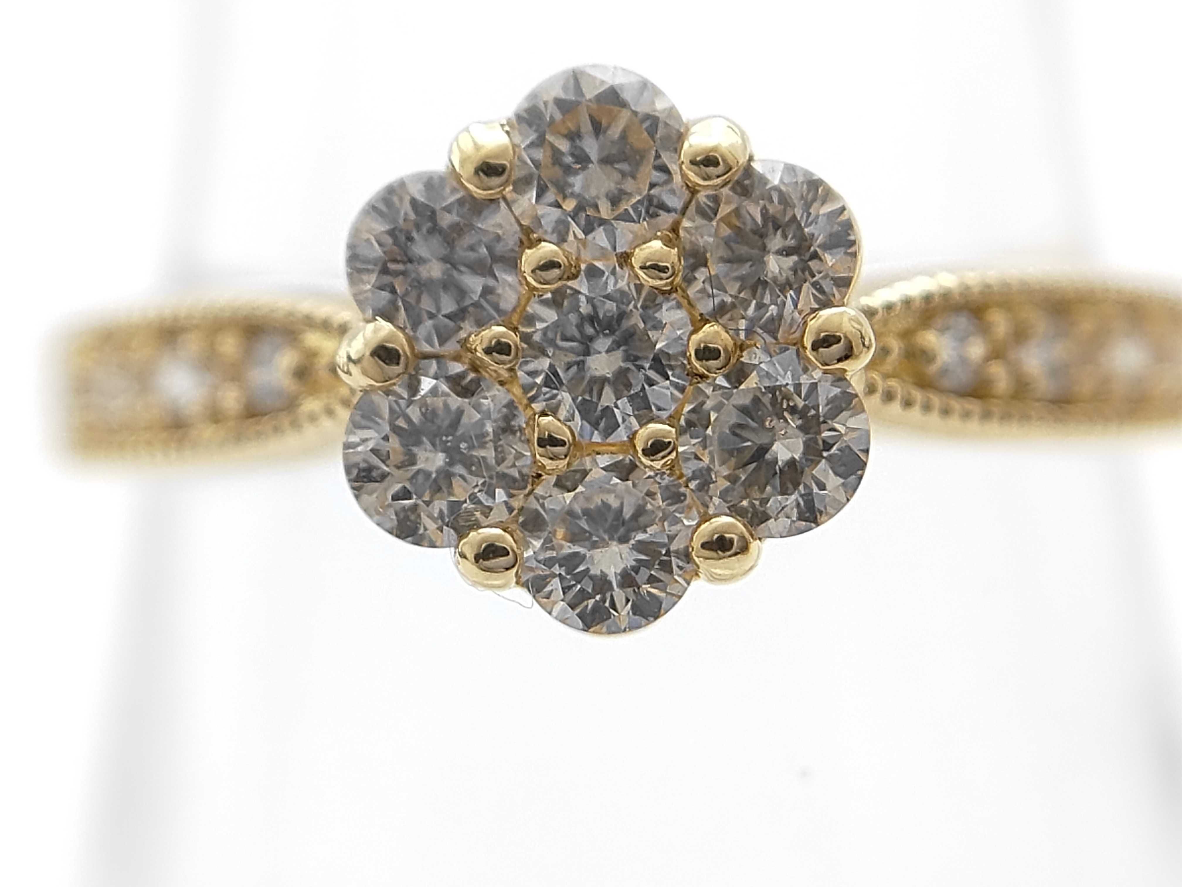 18 Karat Yellow Gold and Diamond Floral Cluster Ring
