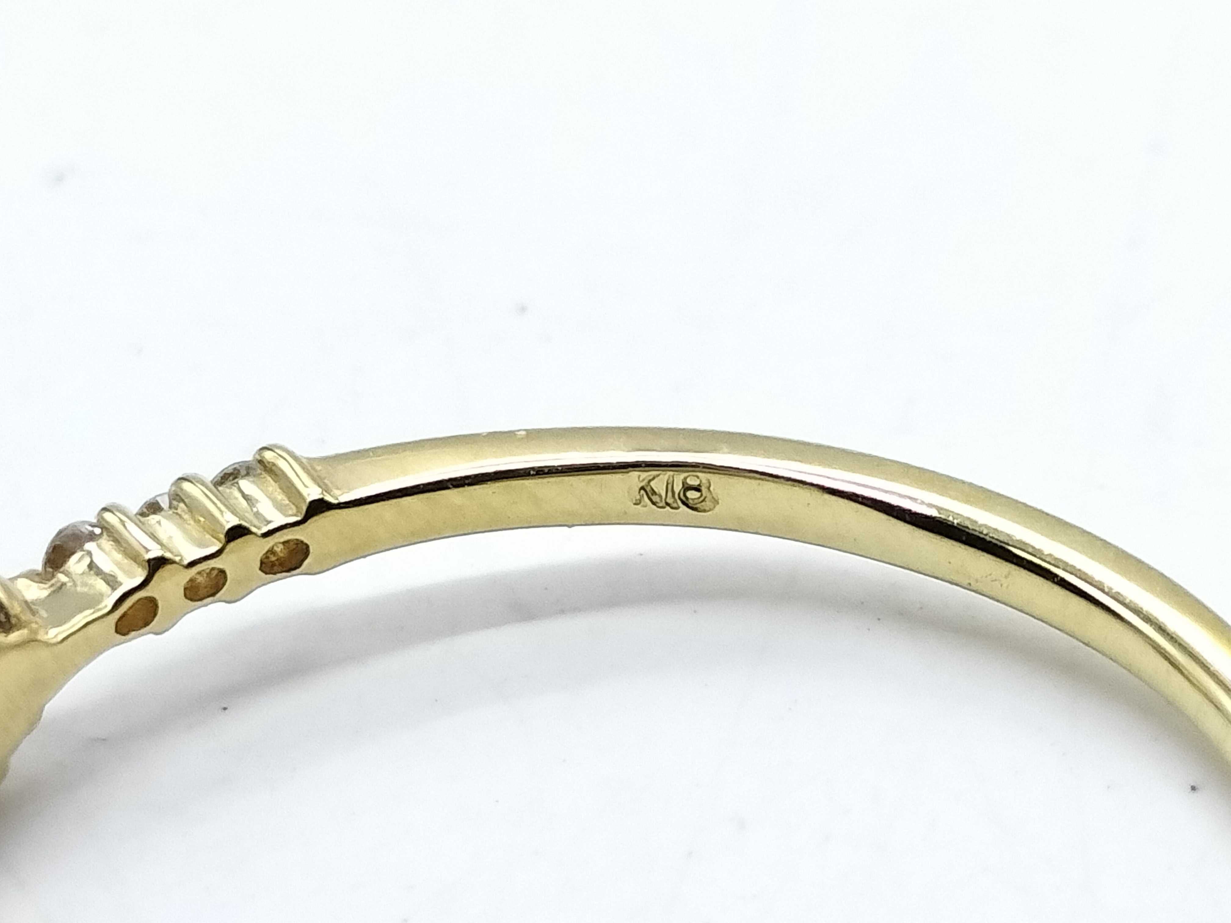 18K Yellow Gold and Diamond Floral Motif Dress Ring