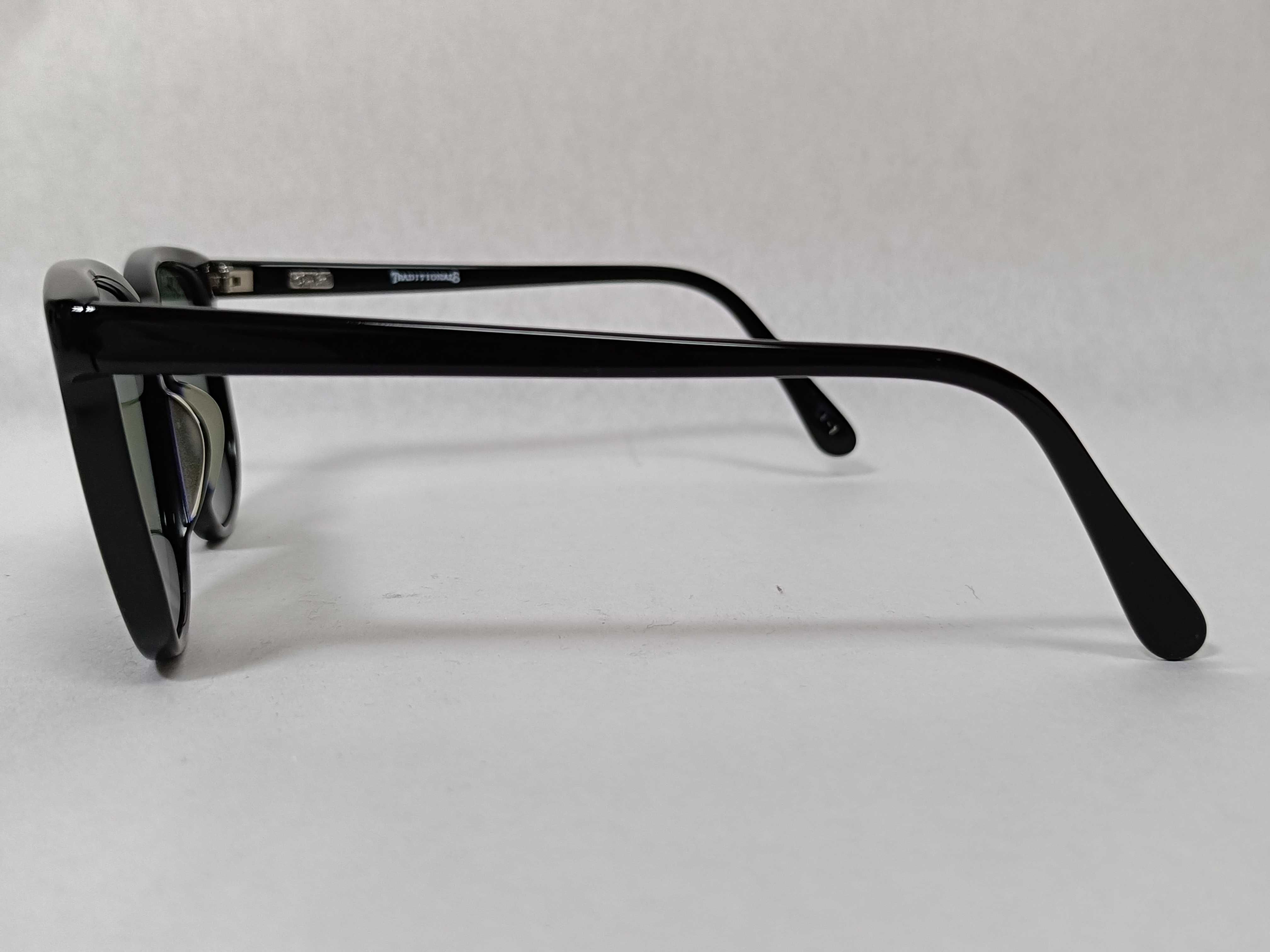 Bausch & Lomb Ray-Ban Traditionals Hamilton Sunglasses with Original Case