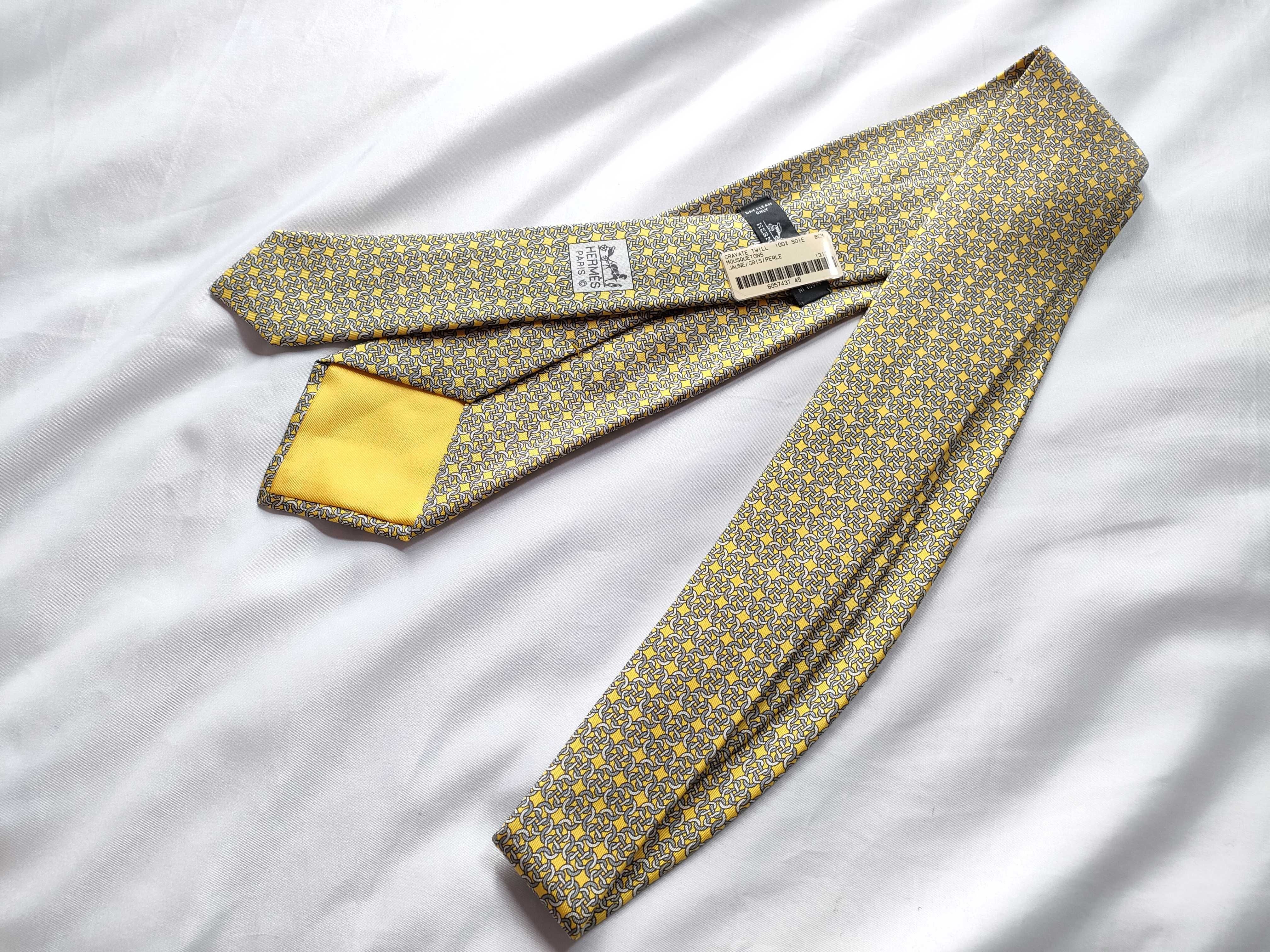 Hermes Mousquetons Silk Twill Necktie in Jaune Gris Perle with Original Box