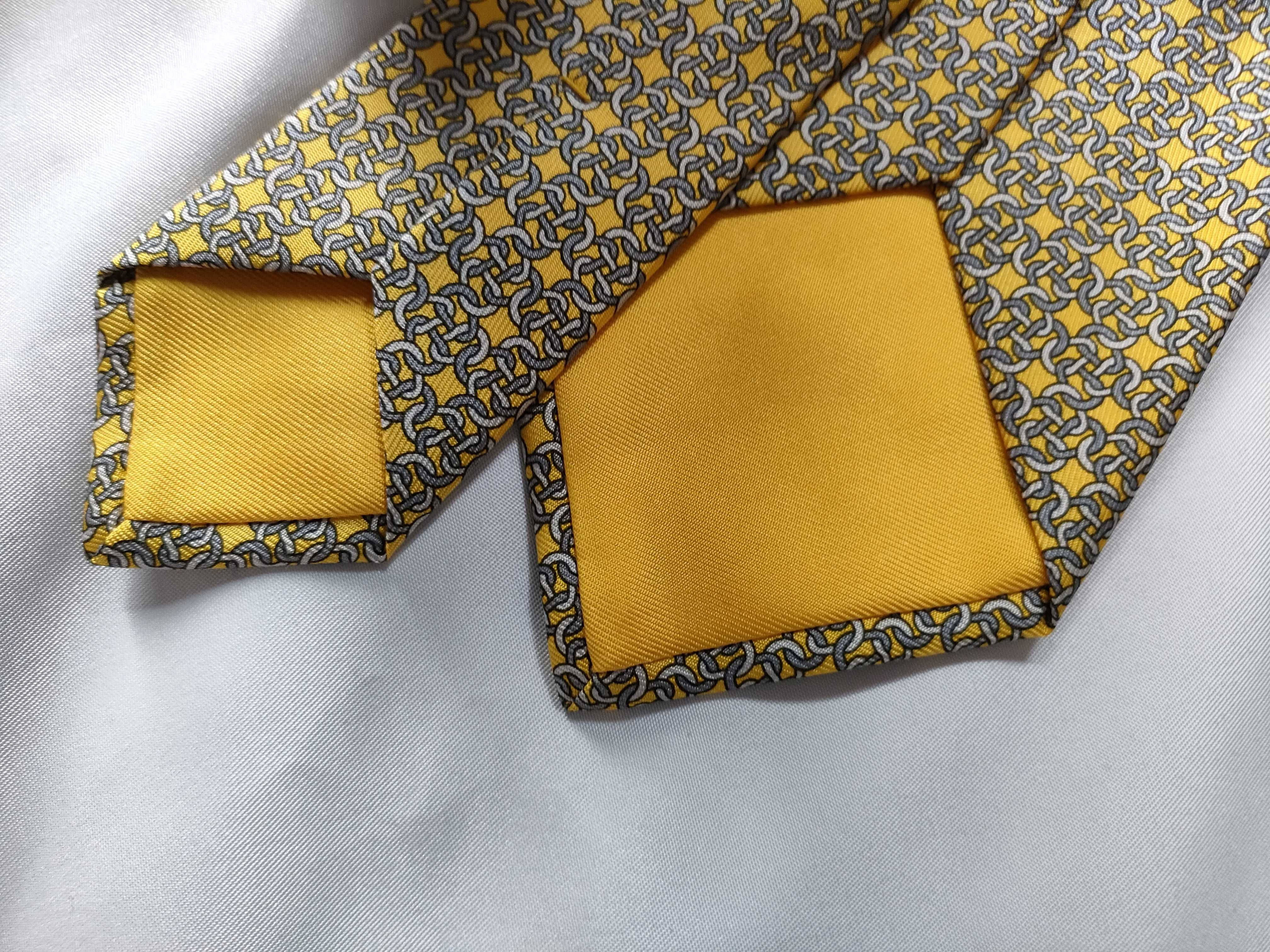 Hermes Mousquetons Silk Twill Necktie in Jaune Gris Perle with Original Box