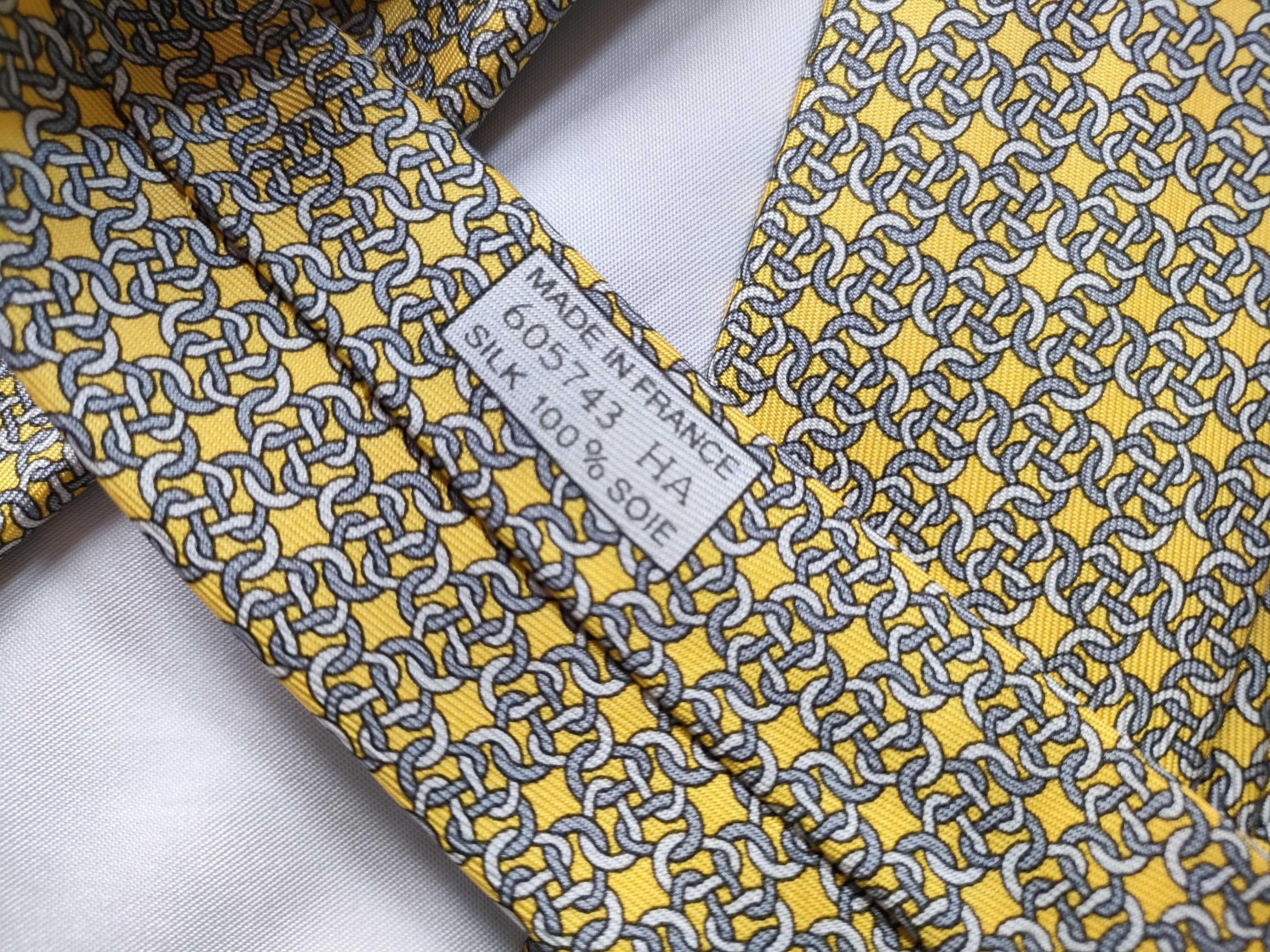 Hermes Mousquetons Silk Twill Necktie in Jaune Gris Perle with Original Box