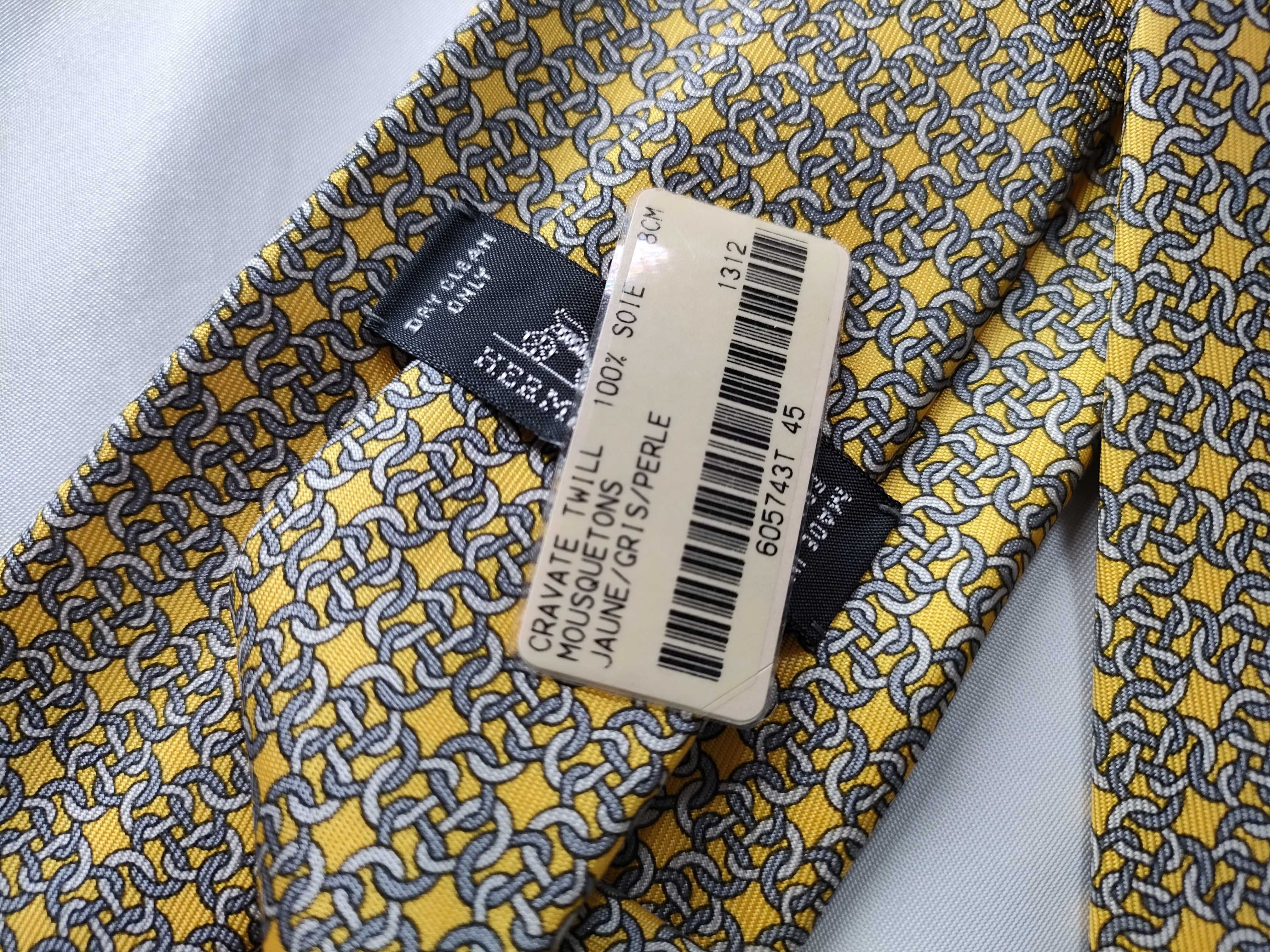 Hermes Mousquetons Silk Twill Necktie in Jaune Gris Perle with Original Box
