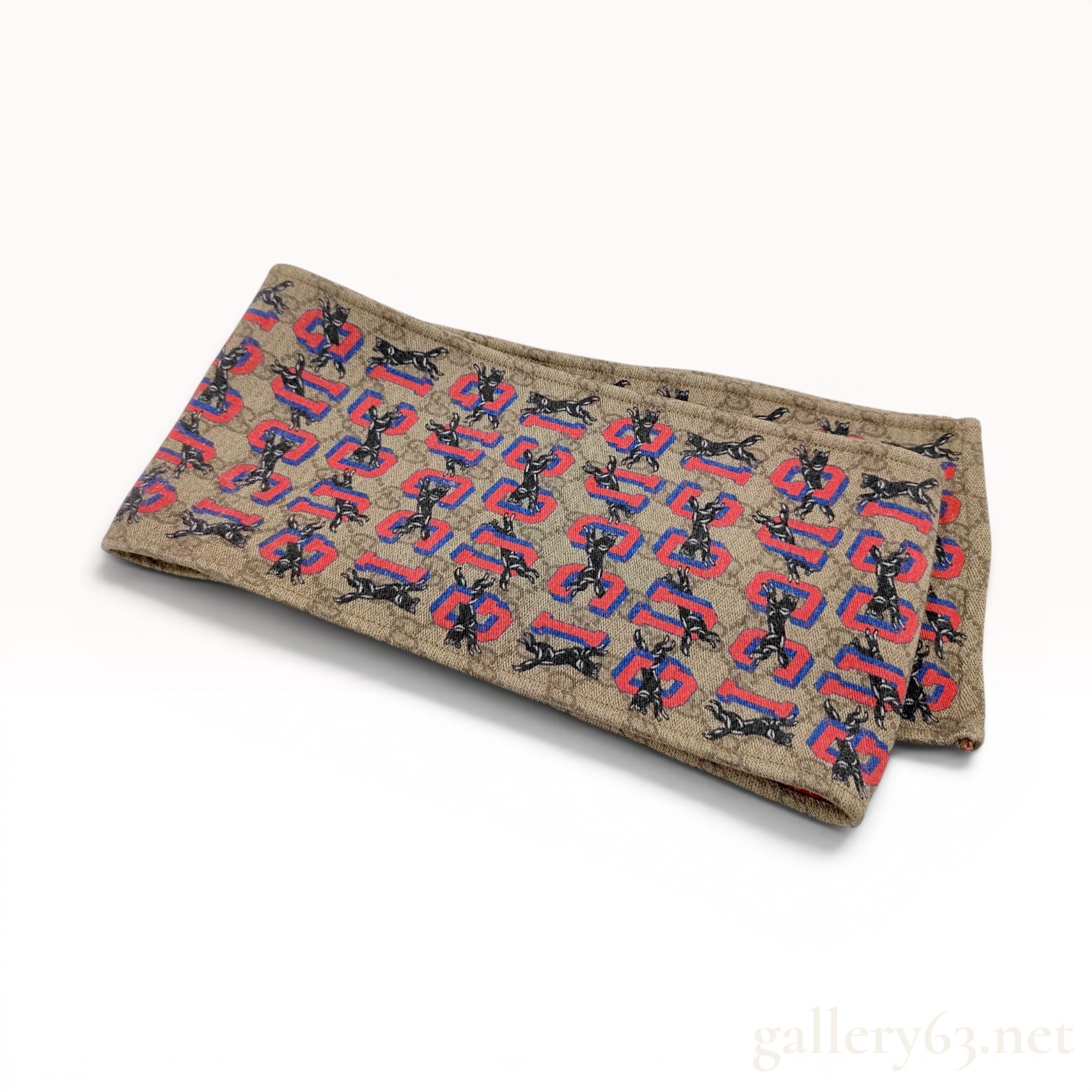 Gucci Silk Neck Bow with Wolf Motif and GG Supreme Pattern