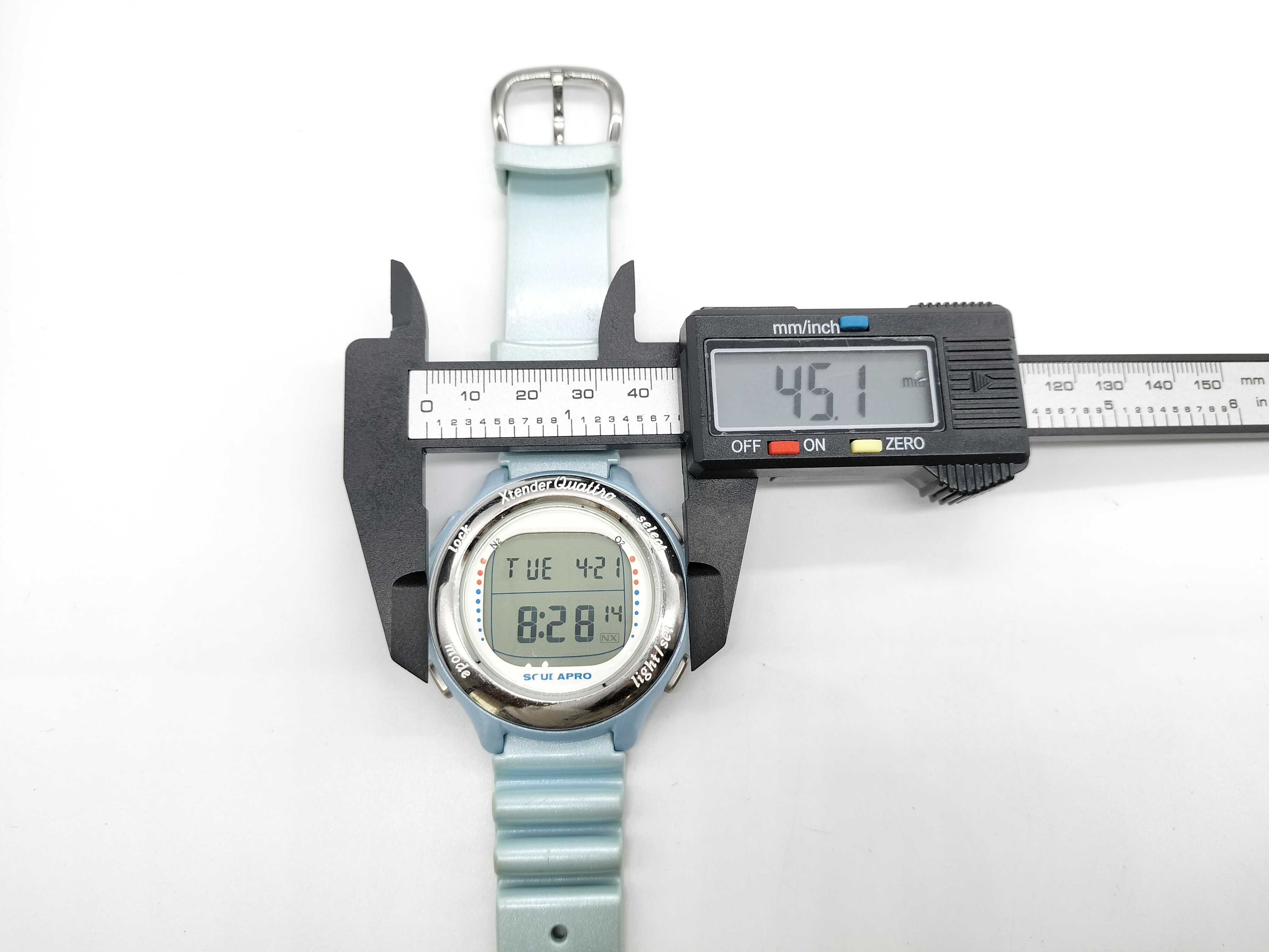 Scubapro Xtender Quattro Dive Computer and Digital Watch Model DW40-4A10