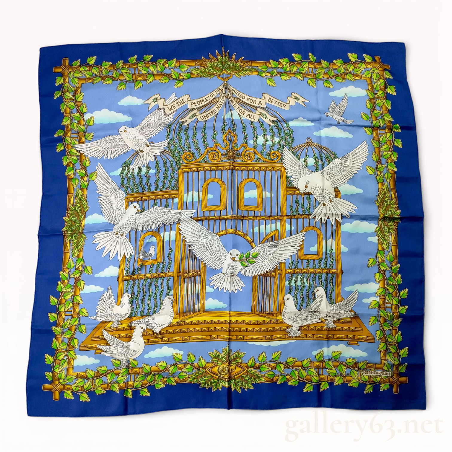 Hermes Commemorative 50th Anniversary of the United Nations Silk Carre 90 (rare)