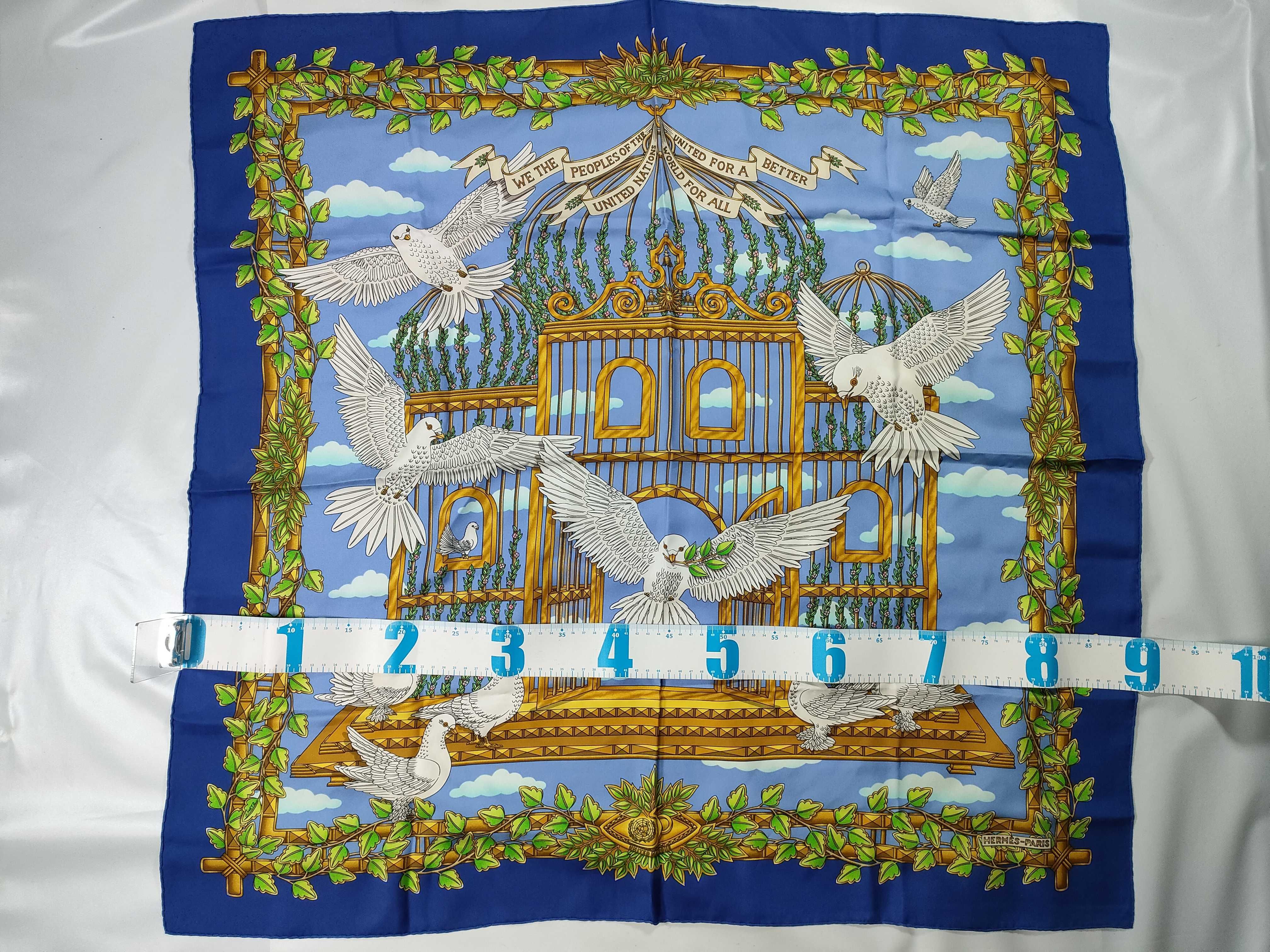 Hermes Commemorative 50th Anniversary of the United Nations Silk Carre 90 (rare)
