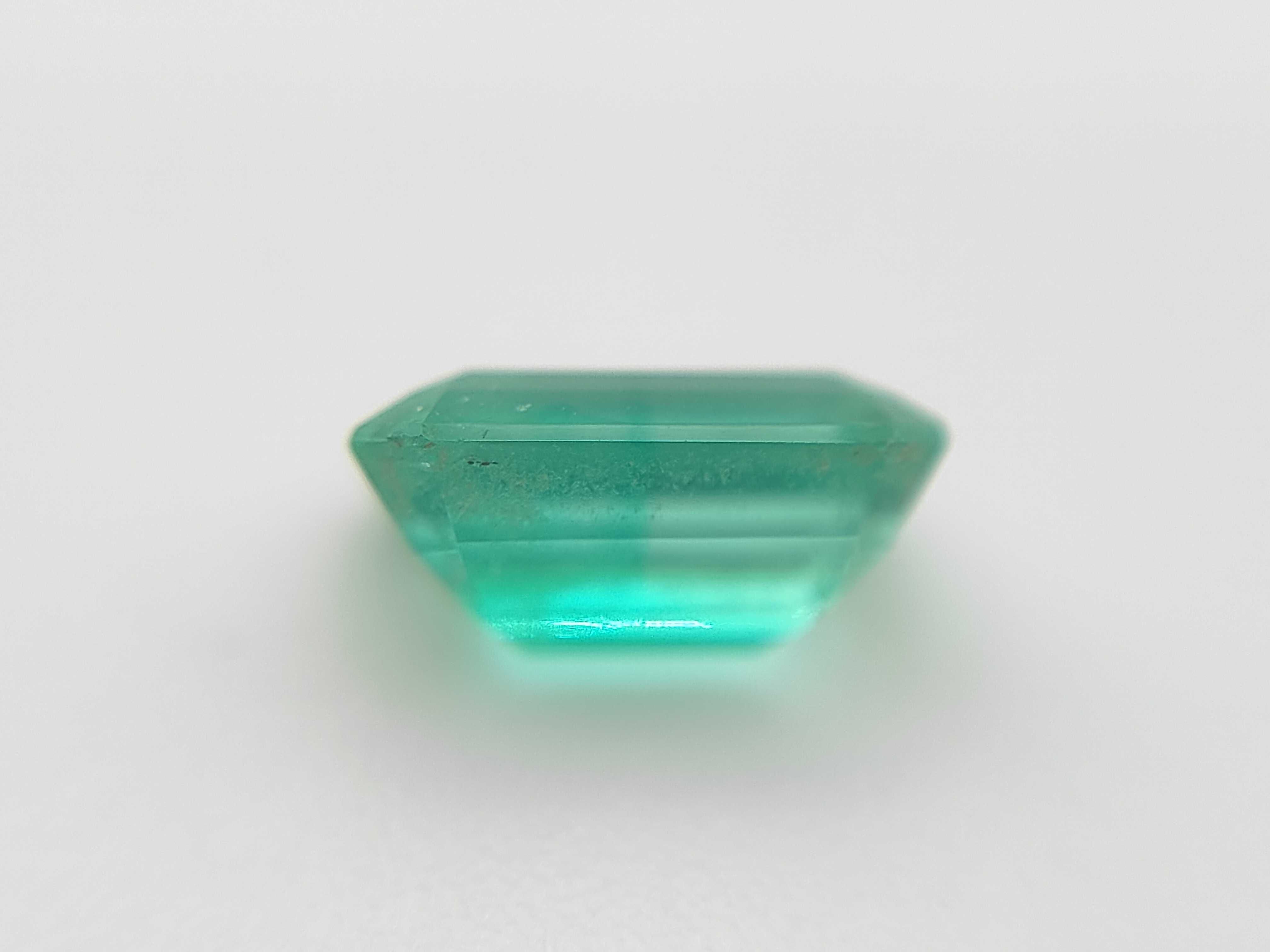 A Loose Emerald-Cut Emerald, 0.961cts