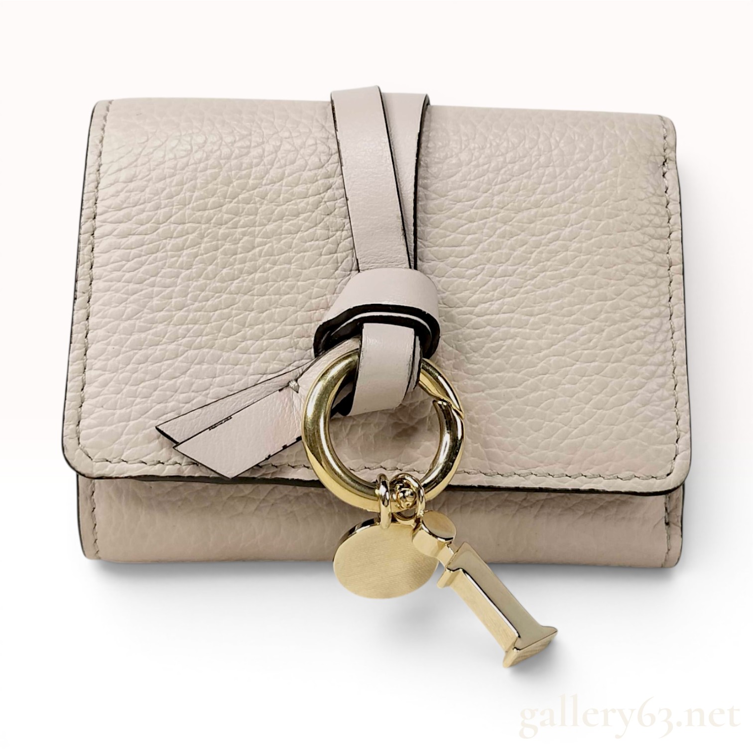 Chloe Alphabet Small Tri-fold Wallet in Pale Pink Grained Calfskin