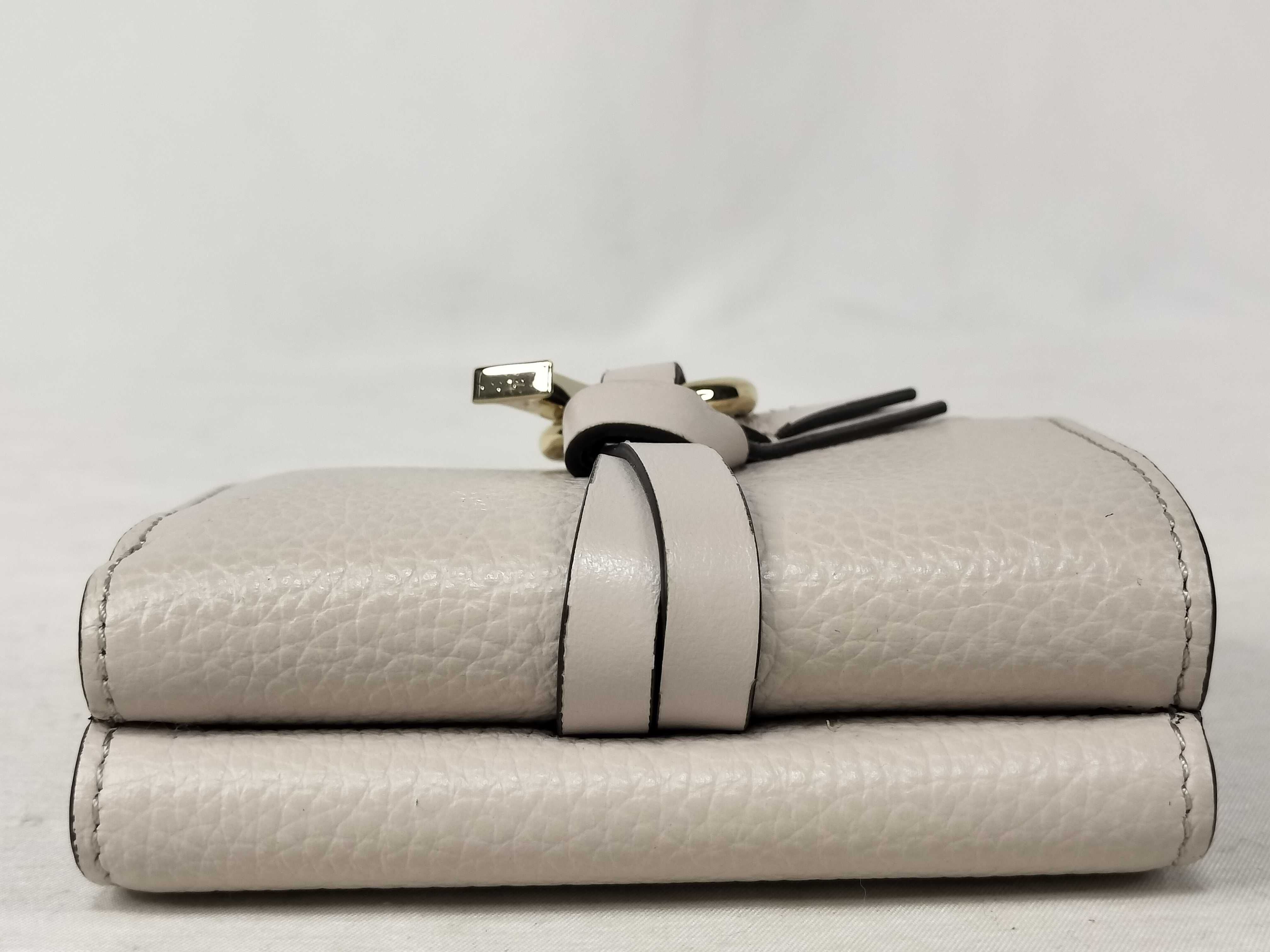 Chloe Alphabet Small Tri-fold Wallet in Pale Pink Grained Calfskin