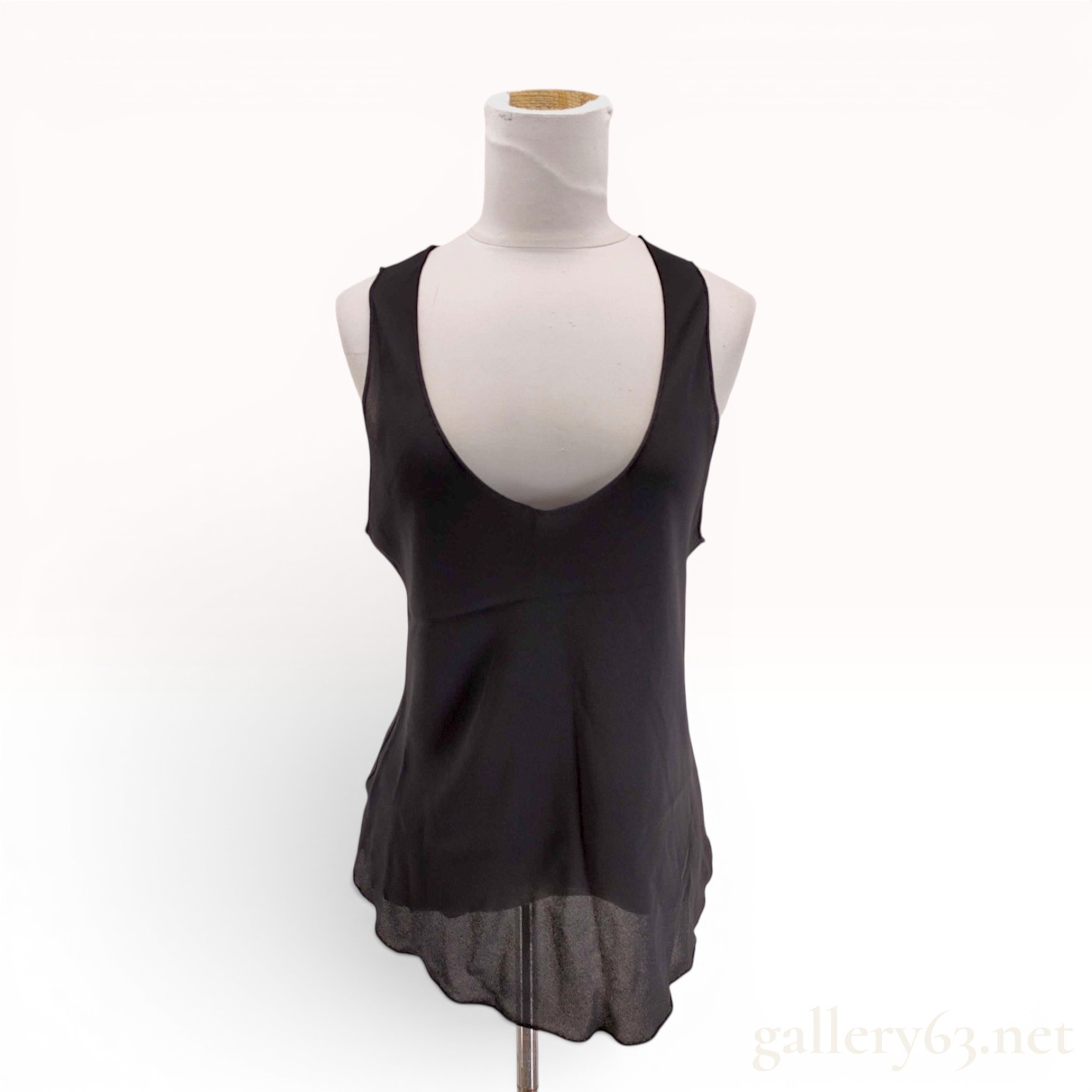 Hermes Black Silk Sleeveless Scoop Neck Top