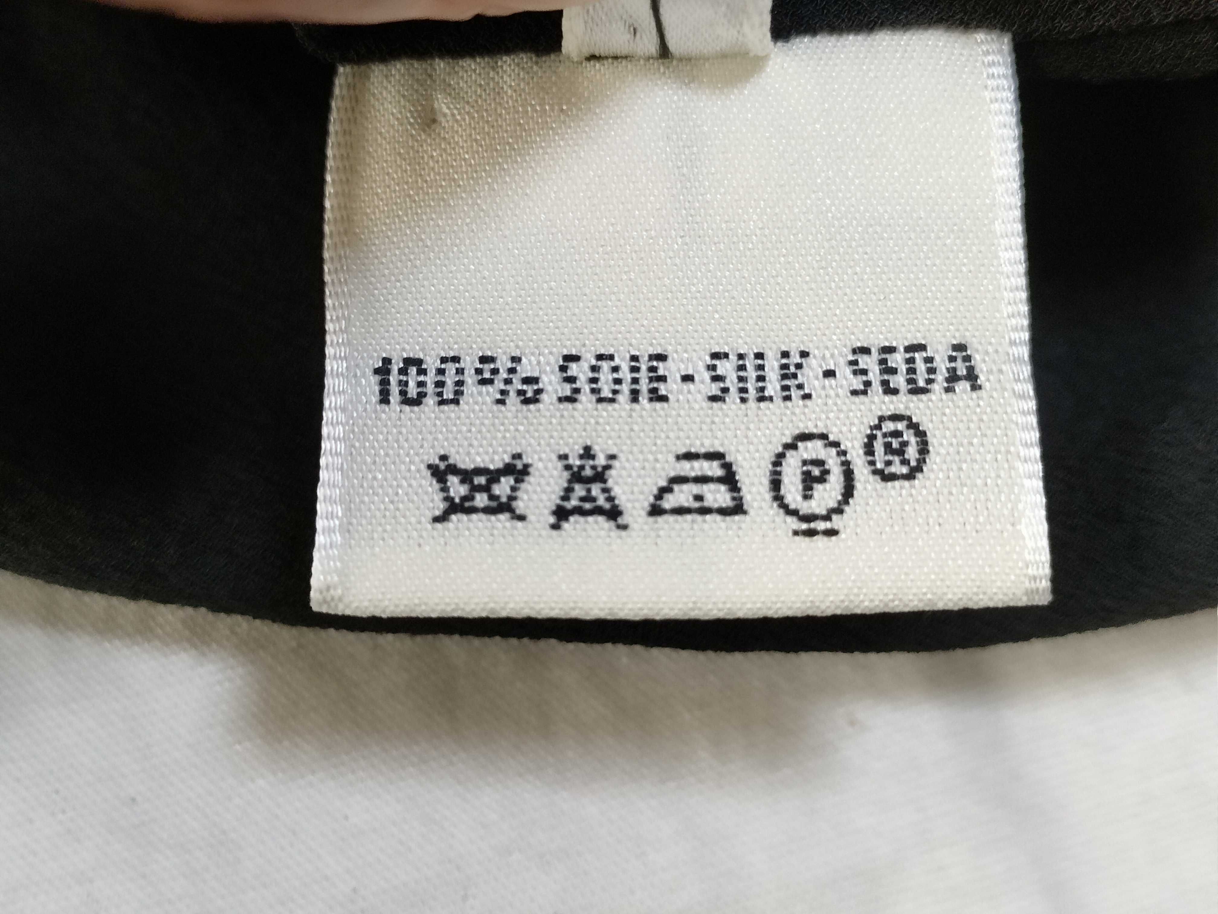 Hermes Black Silk Sleeveless Scoop Neck Top